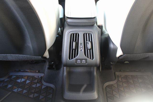 2026 BMW X1 28i - Photo 21