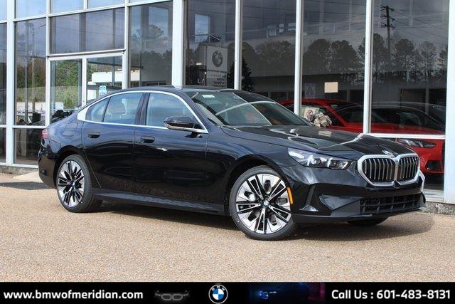 Black Sapphire Metallic 2026 BMW 5 Series 530i RWD Sedan Rear-Wheel Drive Automatic