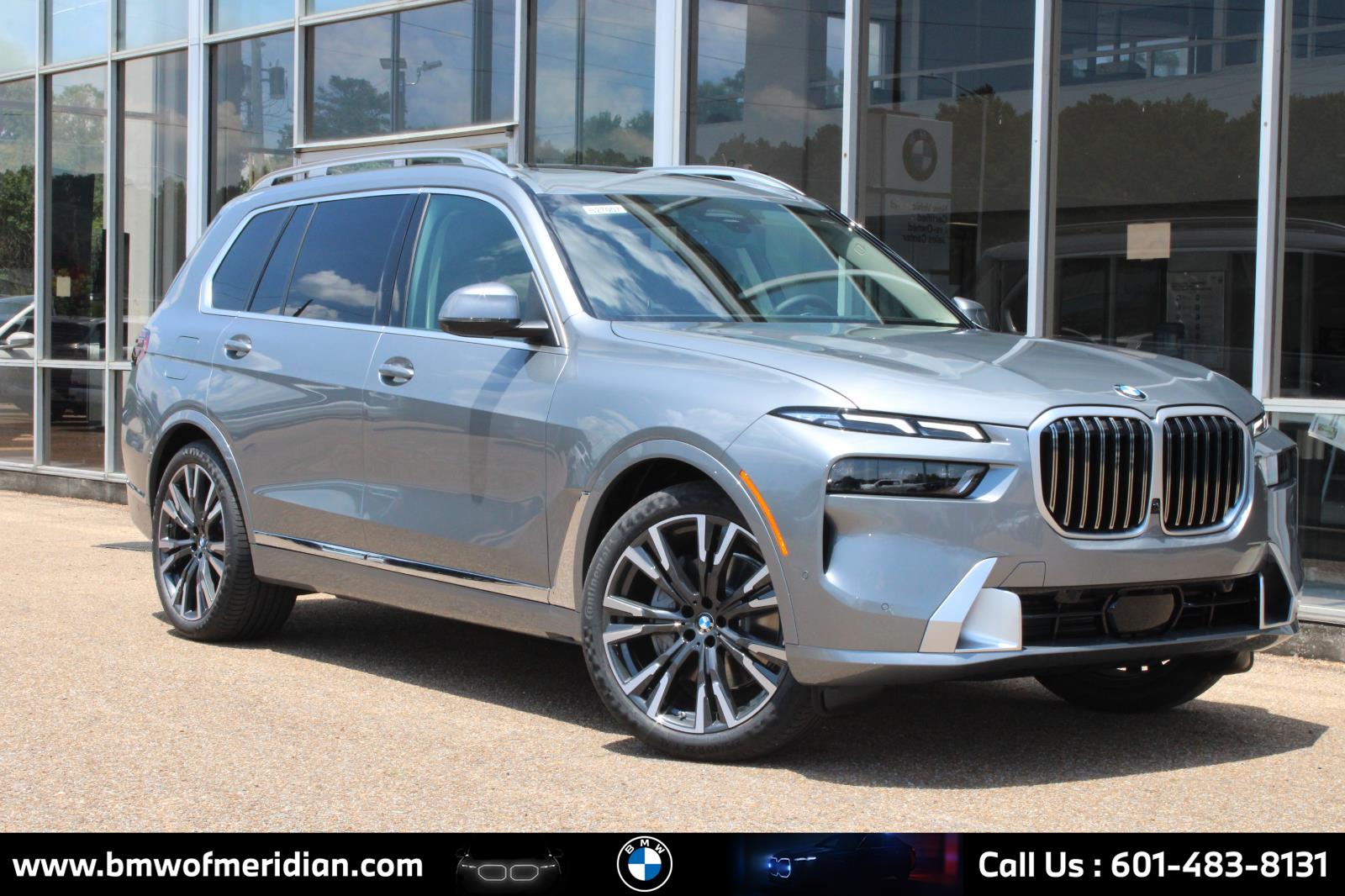 Gray (Skyscraper Grey Metallic) 2027 BMW X7 SUV / Crossover All-Wheel Drive Automatic