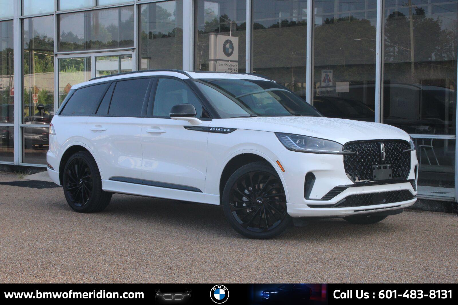 Pristine White Metallic Tri-Coat 2025 Lincoln Aviator SUV / Crossover All-Wheel Drive Automatic