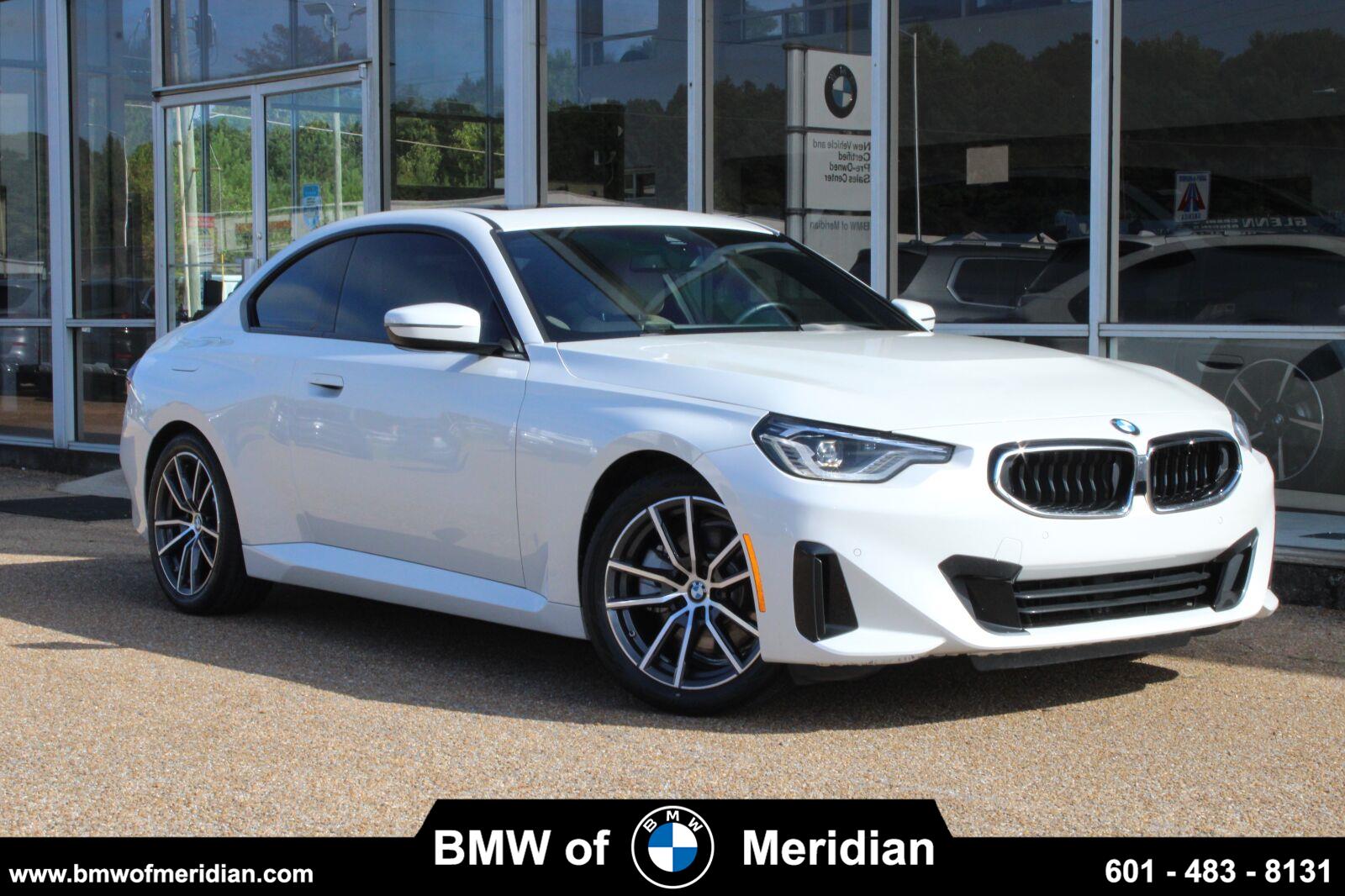 Mineral White Metallic 2023 BMW 2 Series Coupe Rear-Wheel Drive Automatic