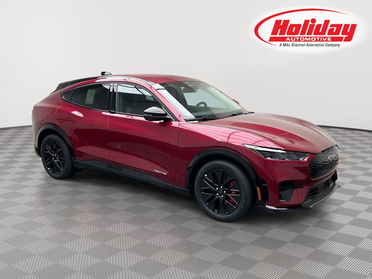 Pink (Molten Magenta Metallic Tri-Coat) 2025 Ford Mustang Mach-E SUV / Crossover All-Wheel Drive 1-Speed Dual Clutch
