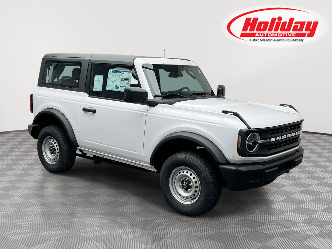 Oxford White 2026 Ford Bronco SUV / Crossover Four-Wheel Drive 7-Speed Manual