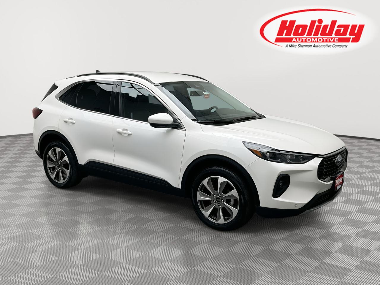 Star White Metallic Tri-Coat 2024 Ford Escape SUV / Crossover All-Wheel Drive 8-Speed Automatic