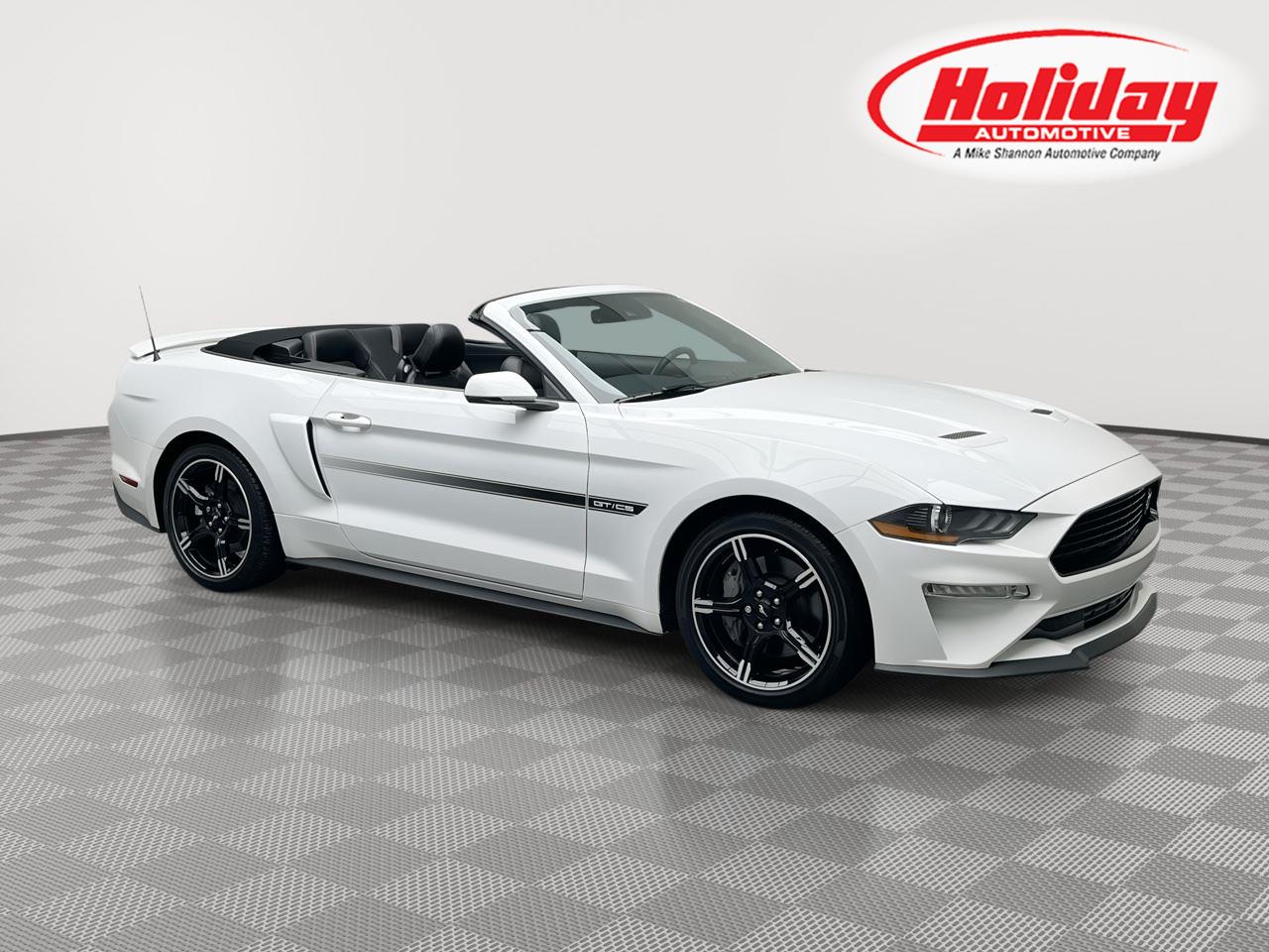 Oxford White 2019 Ford Mustang Convertible Rear-Wheel Drive Automatic