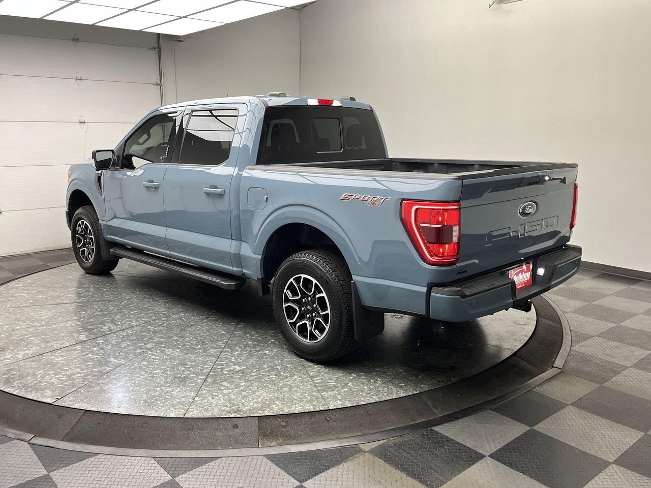 View vehicle photo 2
