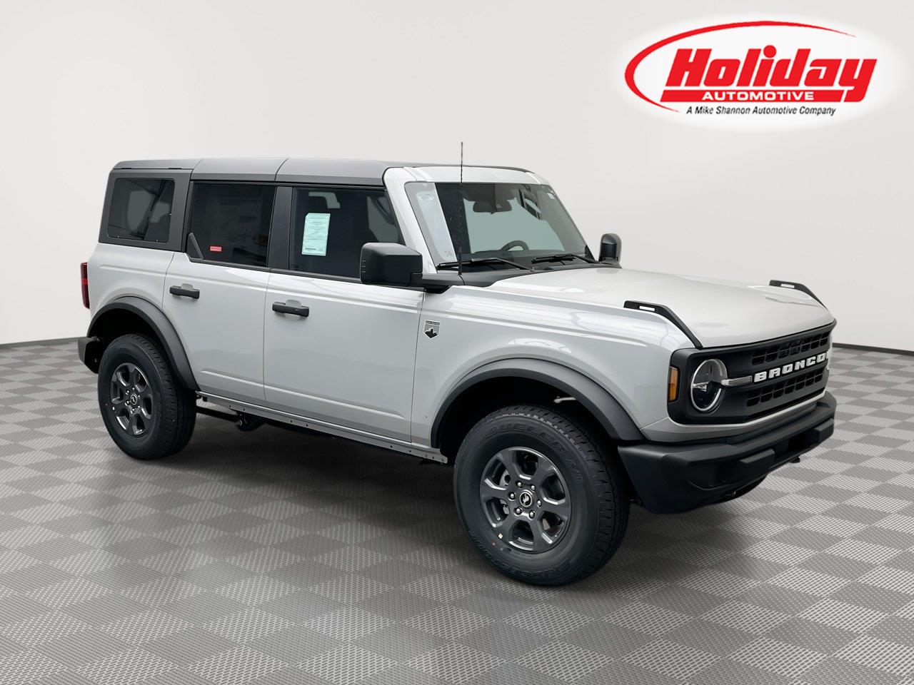 Avalanche Gray 2026 Ford Bronco SUV / Crossover Four-Wheel Drive 7-Speed Manual