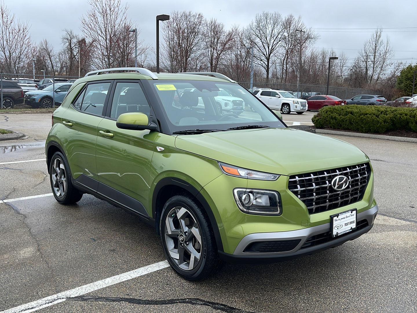 View vehicle photo 3