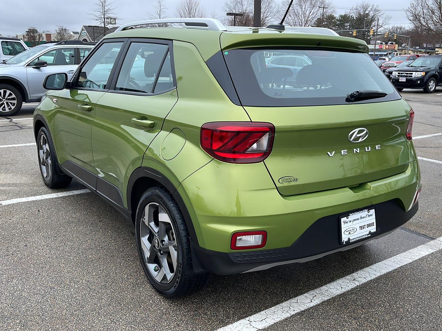 View vehicle photo 7