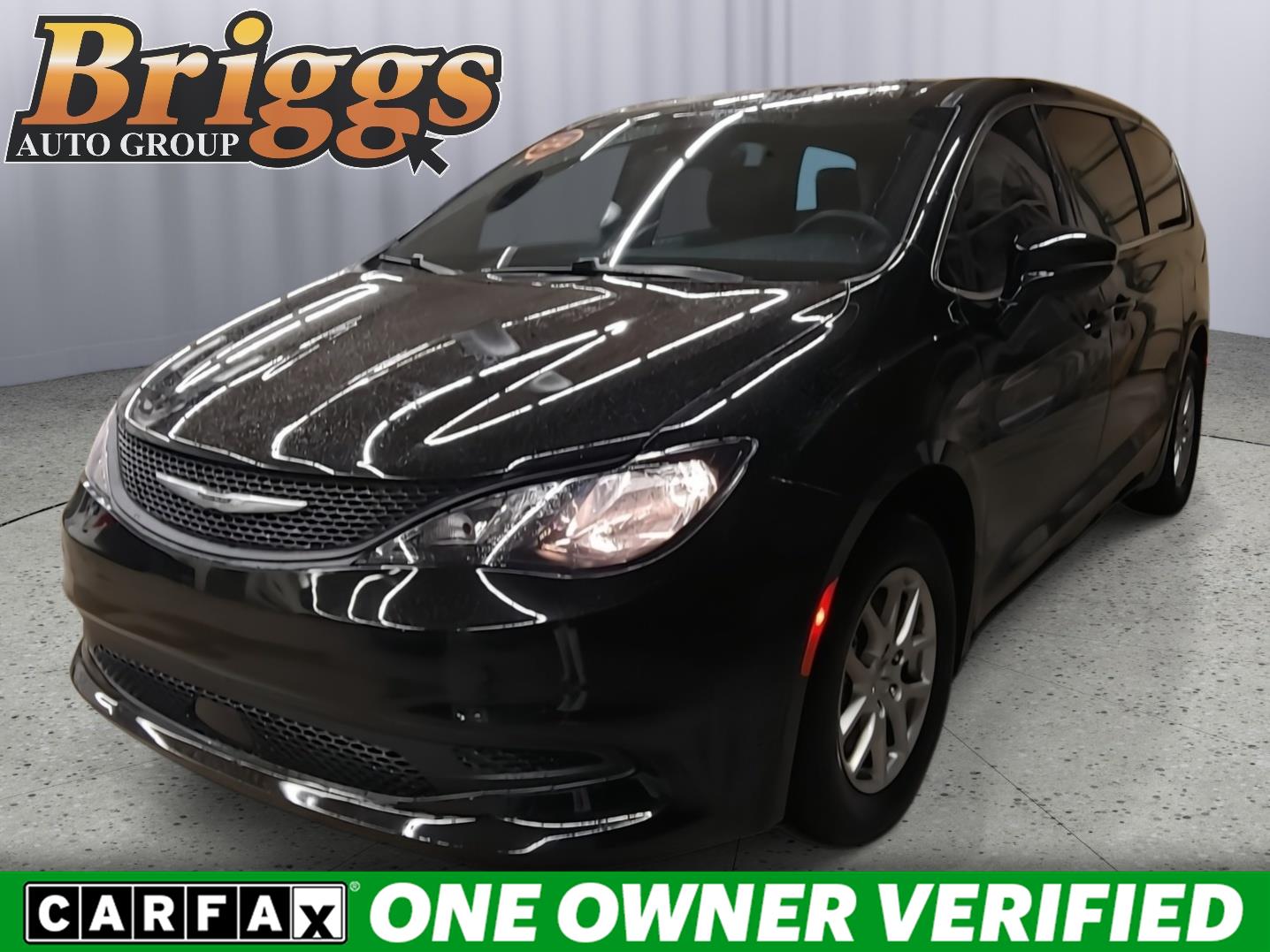 Diamond Black Crystal Pearlcoat 2025 Chrysler Voyager LX FWD Minivan Front-Wheel Drive 9-Speed Automatic