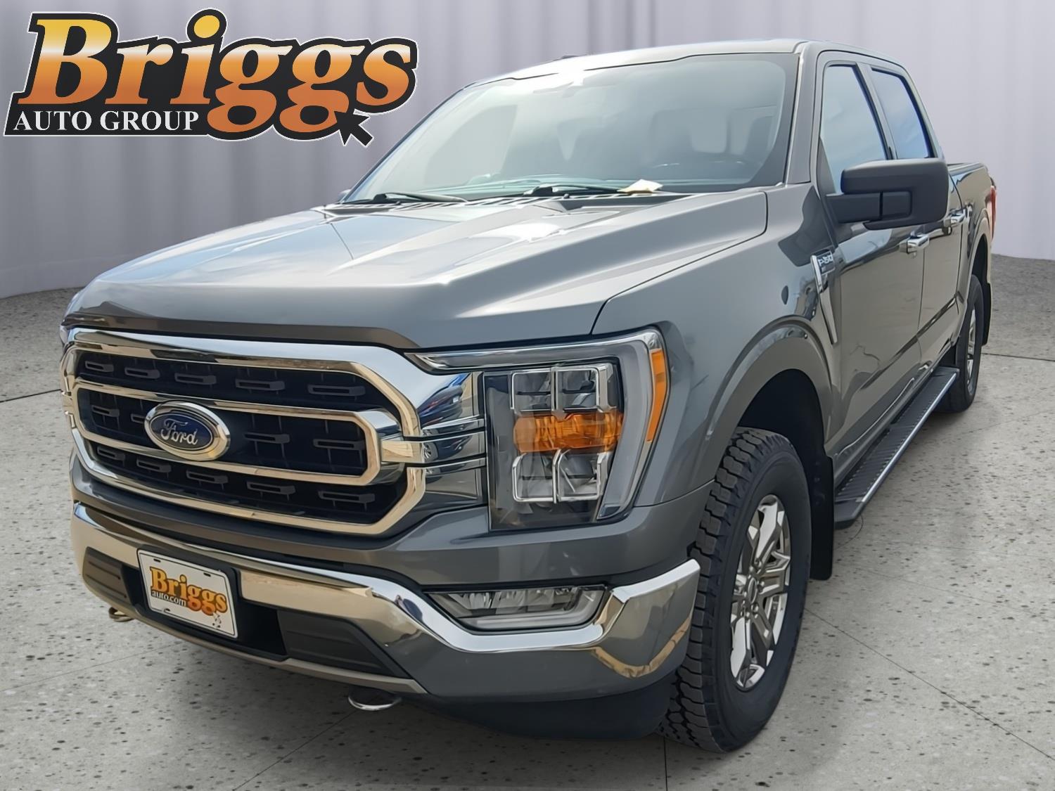 Carbonized Gray Metallic 2021 Ford F-150 XLT SuperCrew 4WD Pickup Truck Four-Wheel Drive Automatic