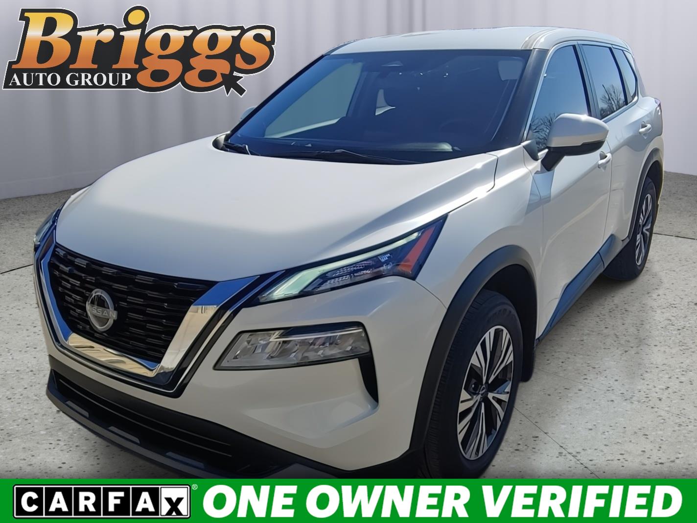 Pearl White Tricoat 2023 Nissan Rogue SV FWD SUV / Crossover Front-Wheel Drive Continuously Variable Transmission