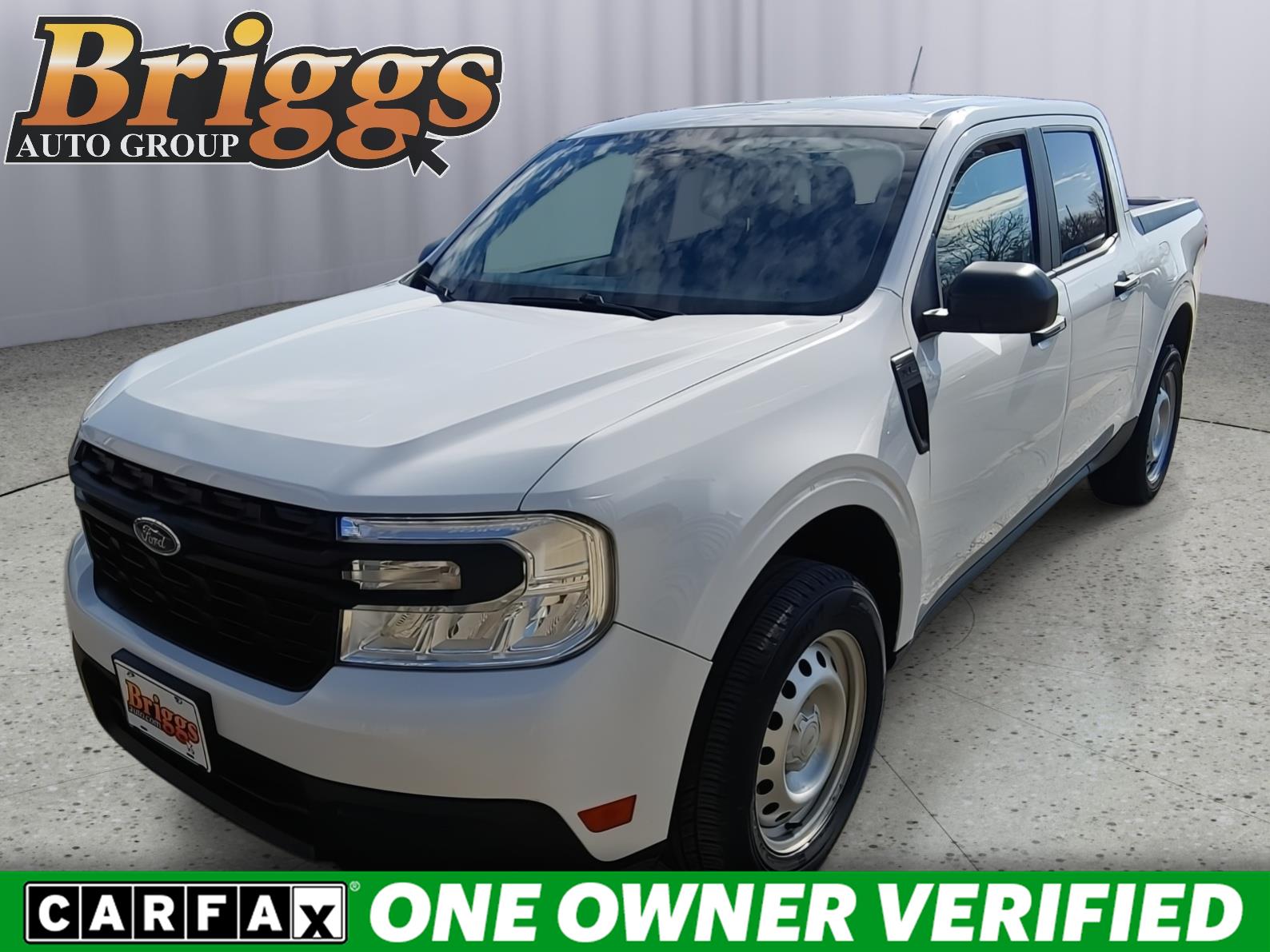 Oxford White 2022 Ford Maverick XL SuperCrew FWD Pickup Truck Front-Wheel Drive Continuously Variable Transmission