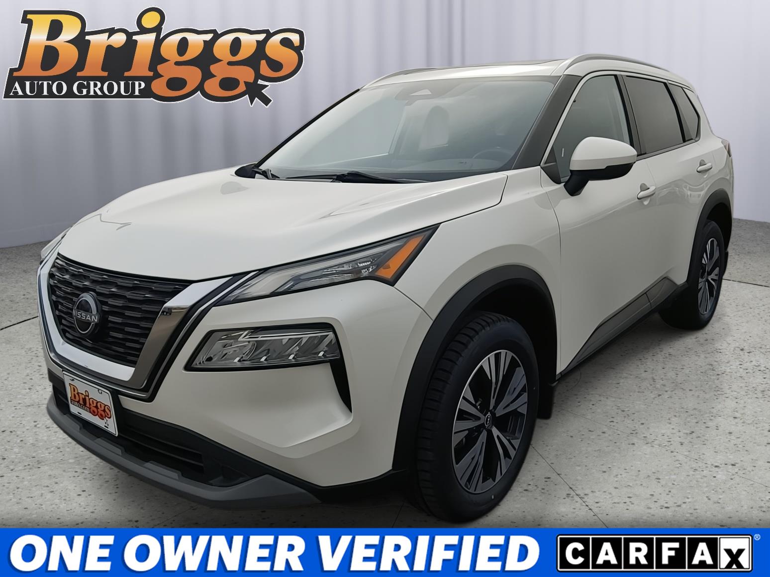 Pearl White Tricoat 2022 Nissan Rogue SUV / Crossover Front-Wheel Drive Continuously Variable Transmission