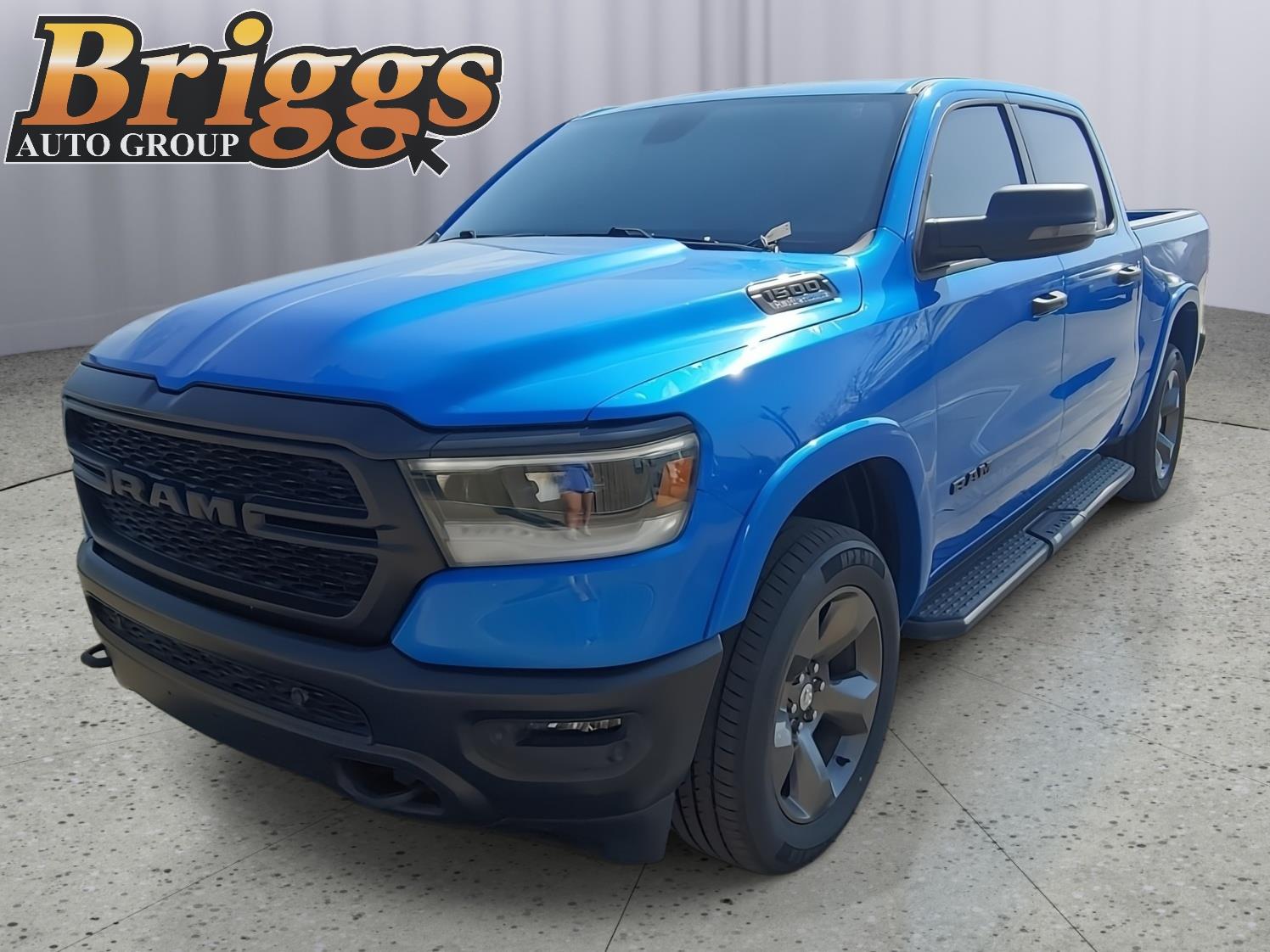 Hydro Blue Pearlcoat 2023 RAM 1500 Big Horn Crew Cab 4WD Pickup Truck Four-Wheel Drive 8-Speed Automatic