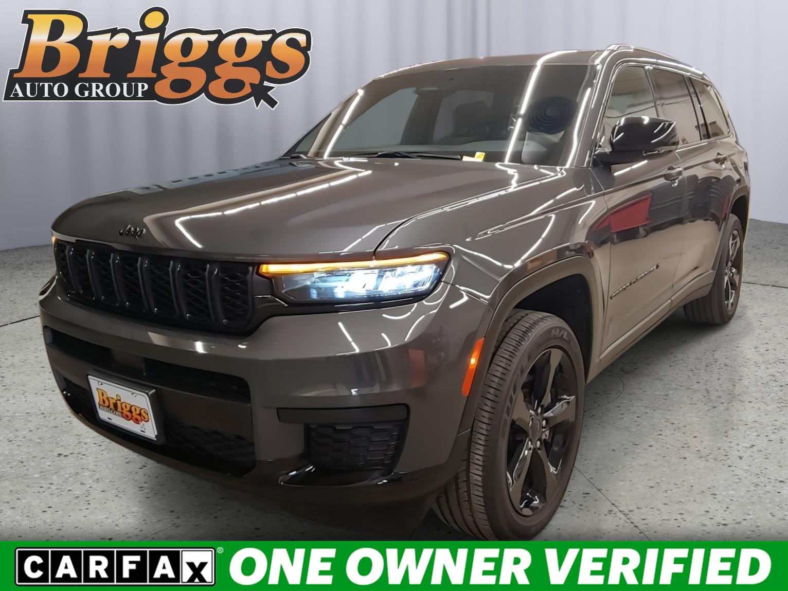 Baltic Gray Metallic Clearcoat 2024 Jeep Grand Cherokee L Altitude 4WD SUV / Crossover Four-Wheel Drive 8-Speed Automatic