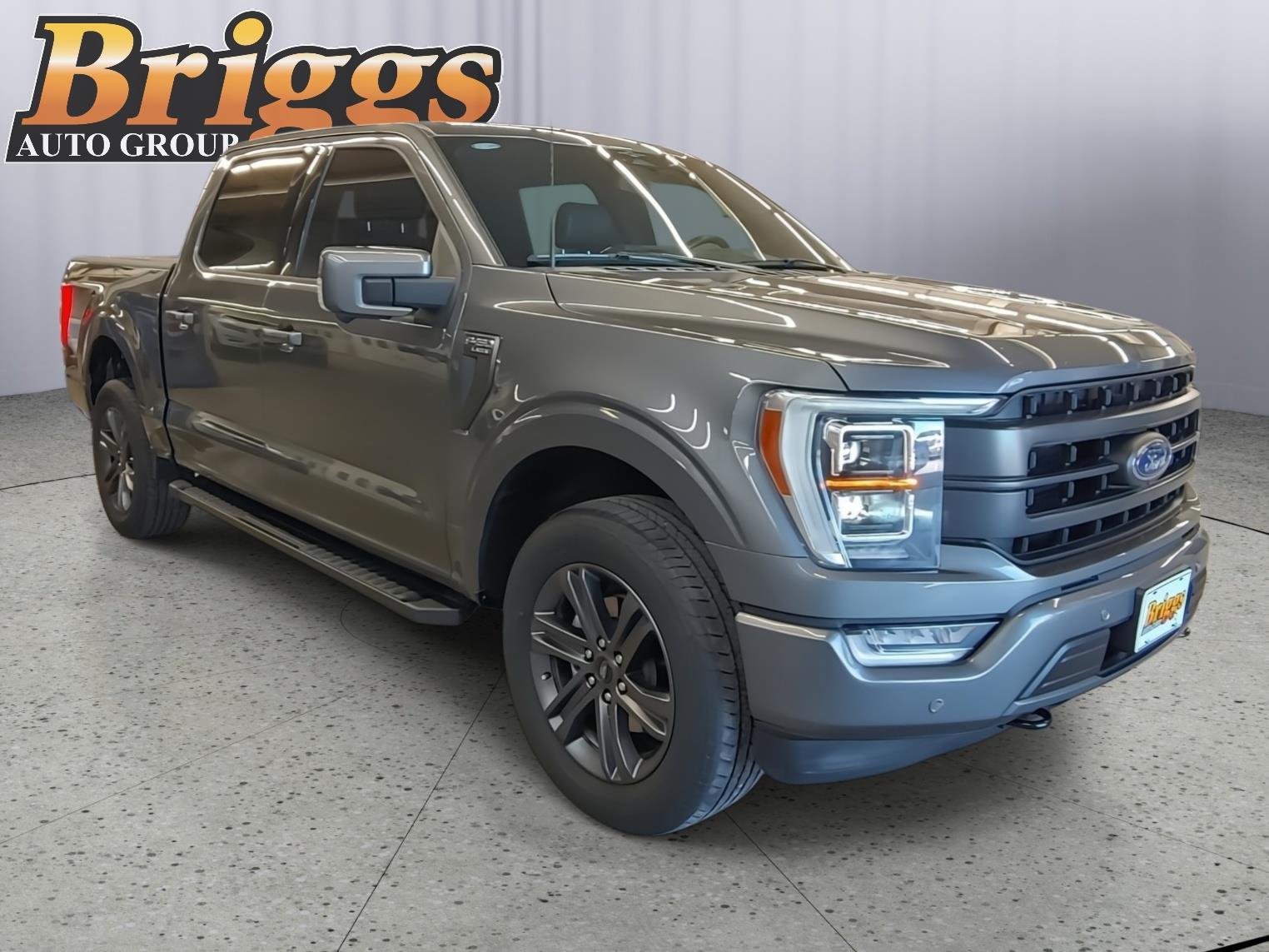 View vehicle photo 4