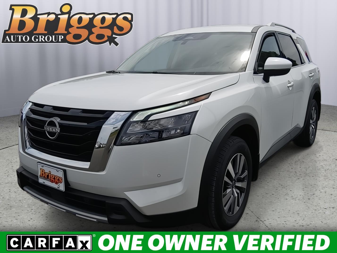 Everest White Pearl Tricoat 2025 Nissan Pathfinder SL 4WD SUV / Crossover All-Wheel Drive Automatic