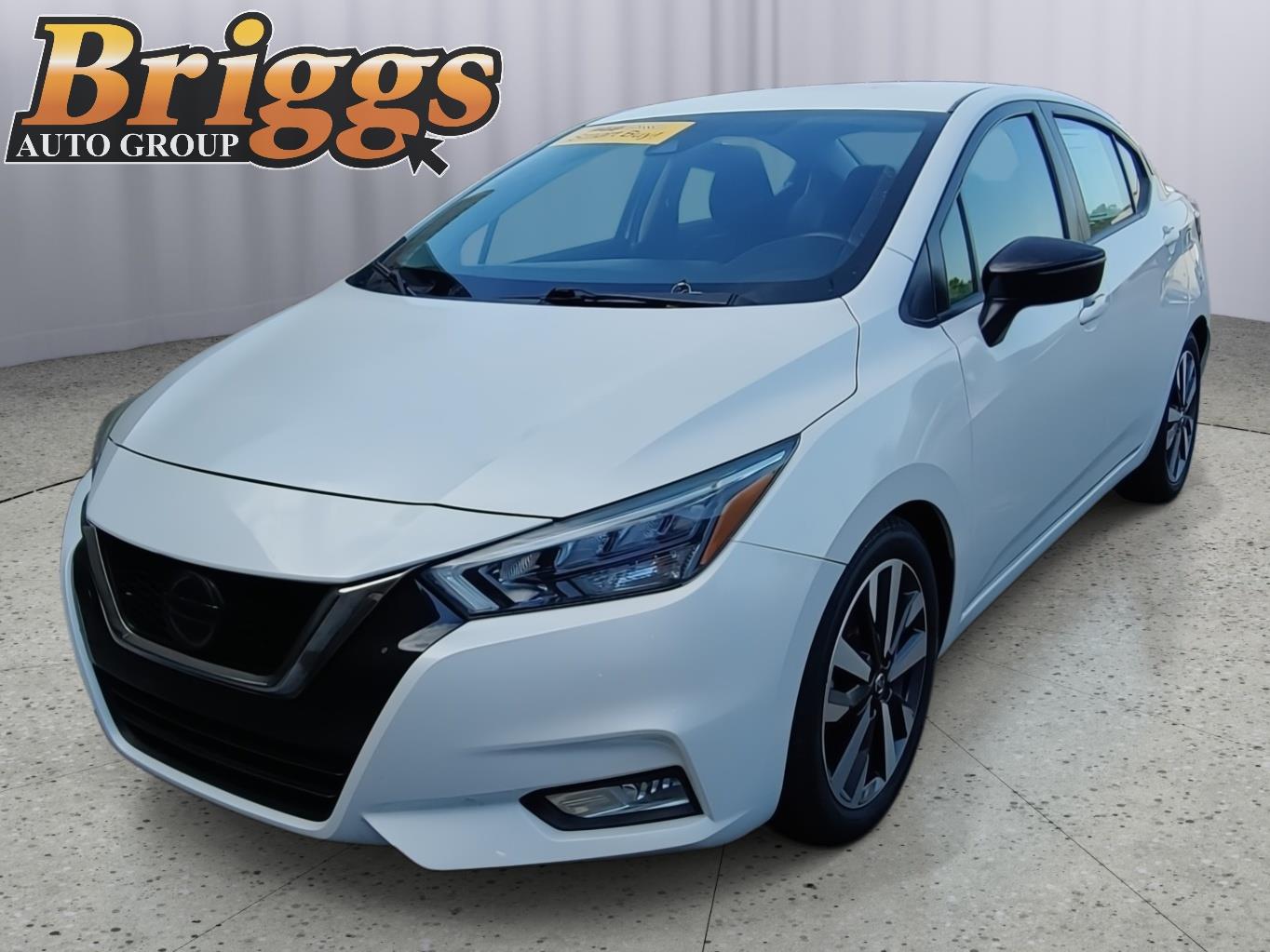 2020 Nissan Versa SR FWD