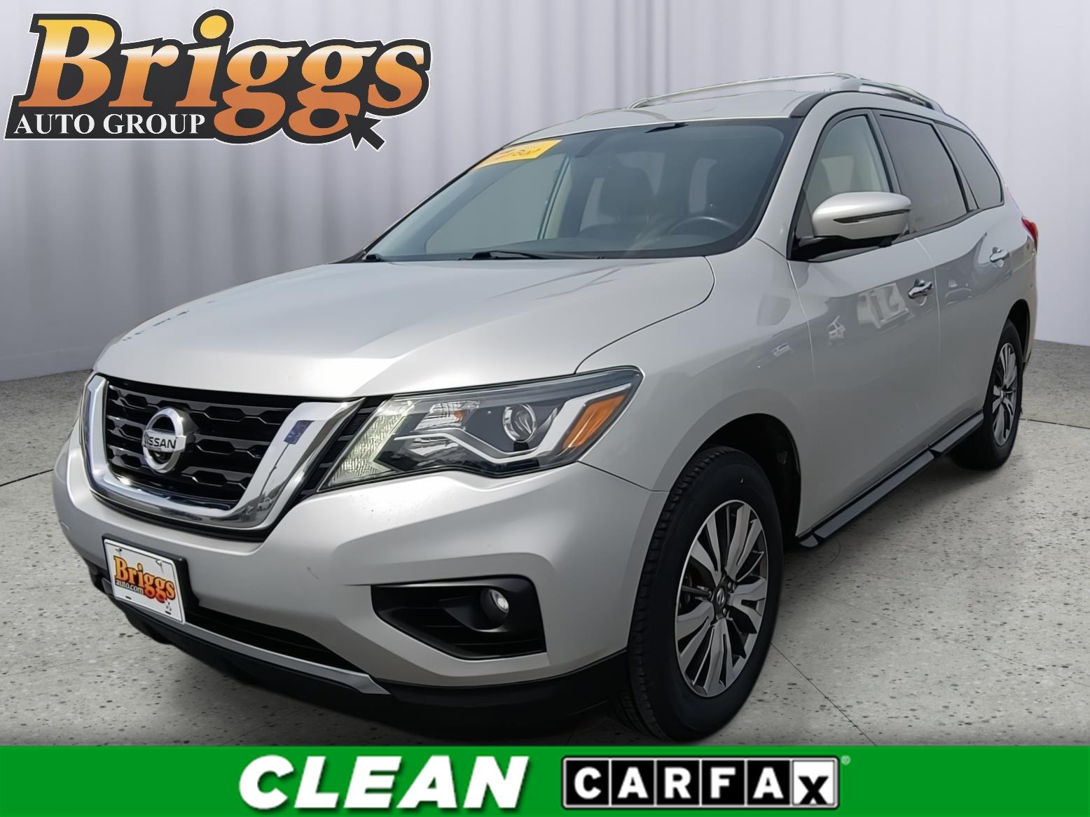 Brilliant Silver Metallic 2019 Nissan Pathfinder SL FWD SUV / Crossover Front-Wheel Drive Continuously Variable Transmission