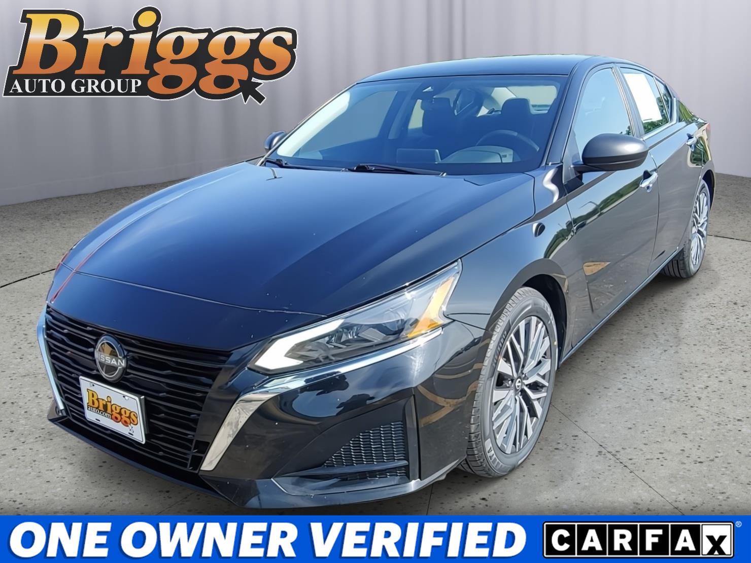 Super Black 2025 Nissan Altima 2.5 SV FWD Sedan Front-Wheel Drive Continuously Variable Transmission