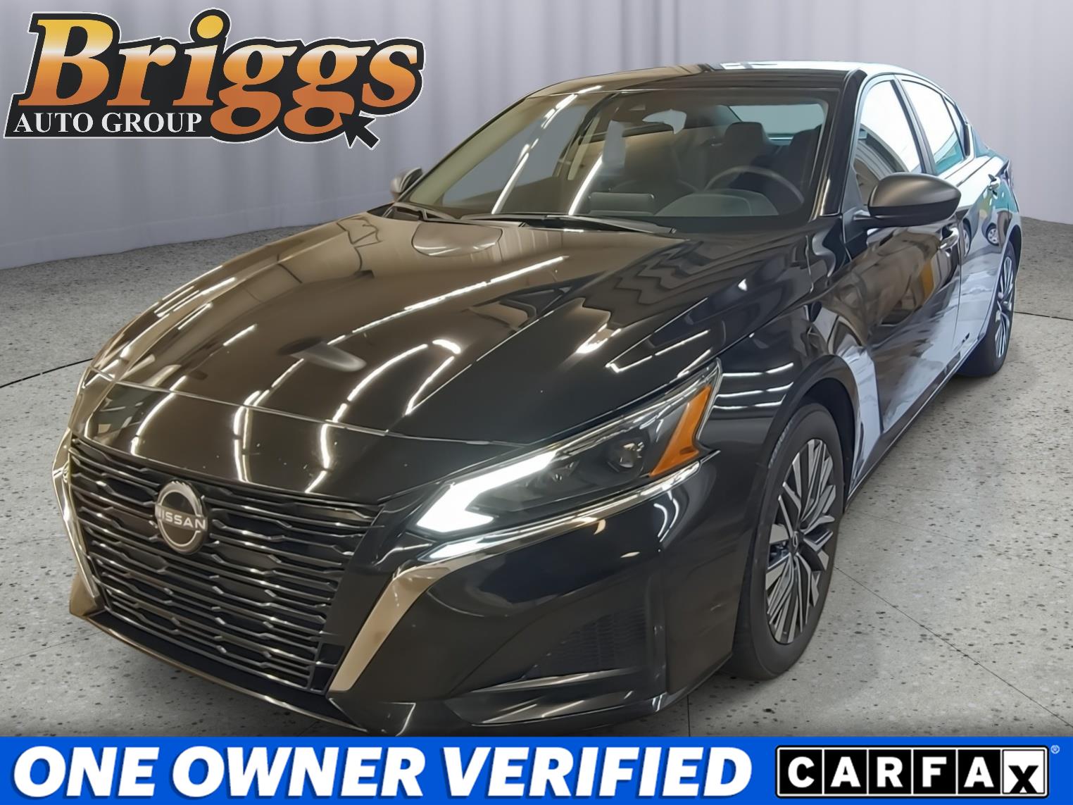 Super Black 2024 Nissan Altima 2.5 SV FWD Sedan Front-Wheel Drive Continuously Variable Transmission