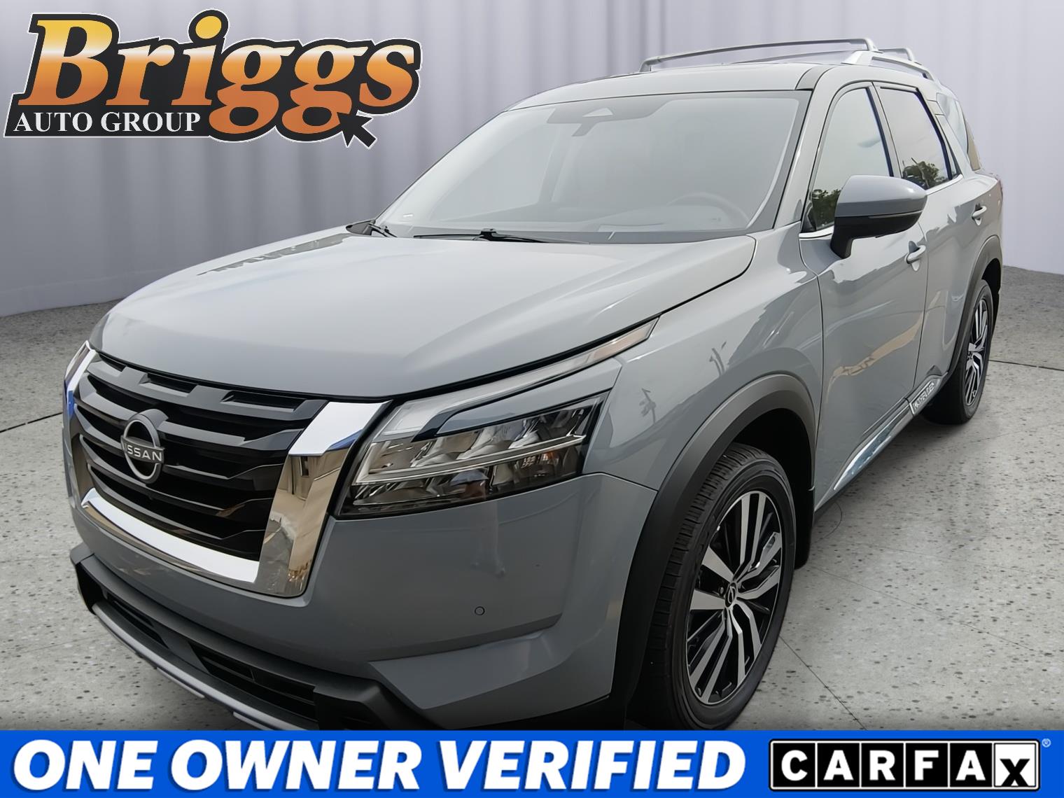Boulder Gray Pearl 2023 Nissan Pathfinder Platinum 4WD SUV / Crossover All-Wheel Drive Automatic