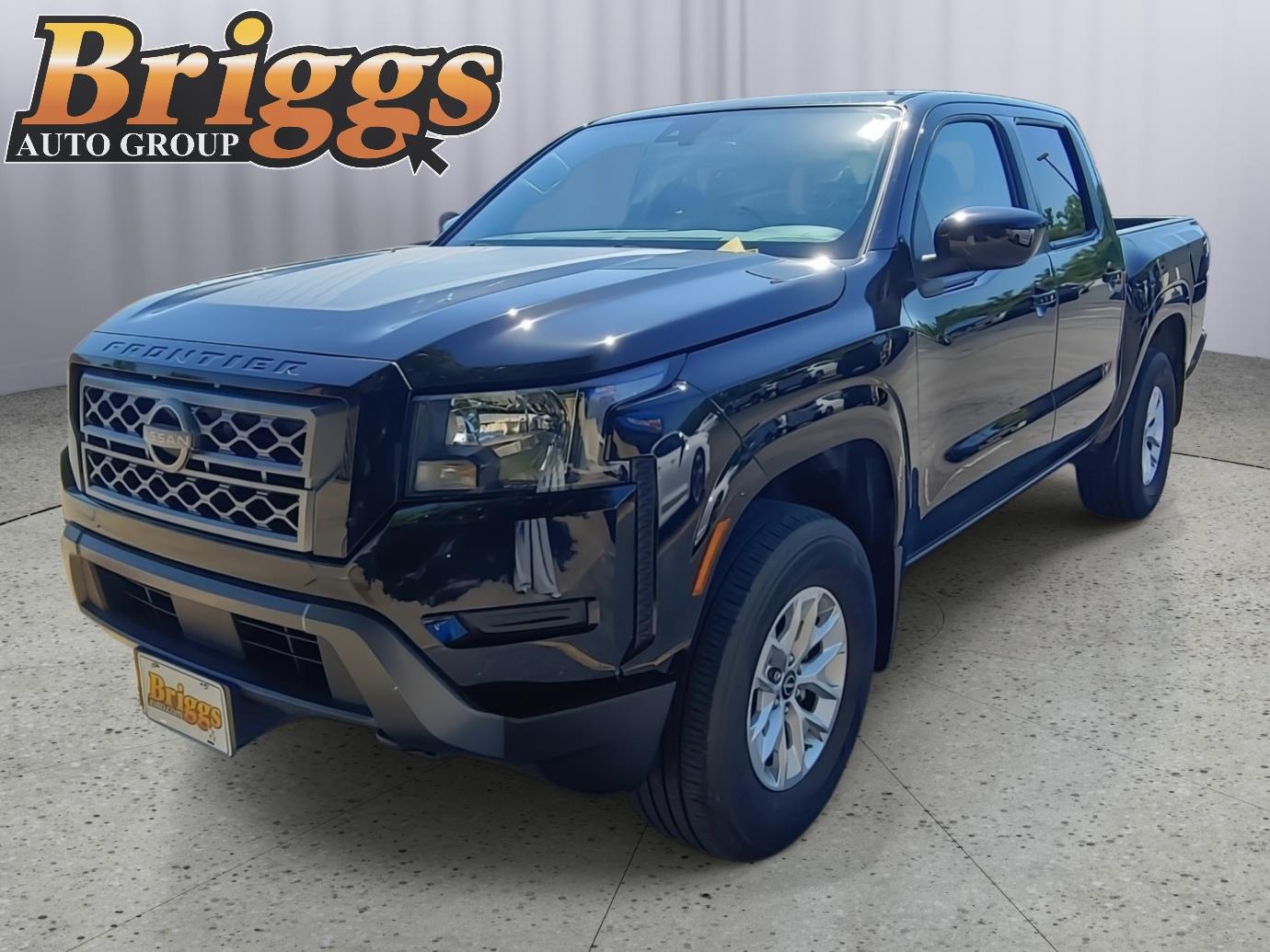 Super Black 2024 Nissan Frontier Pickup Truck Four-Wheel Drive Automatic