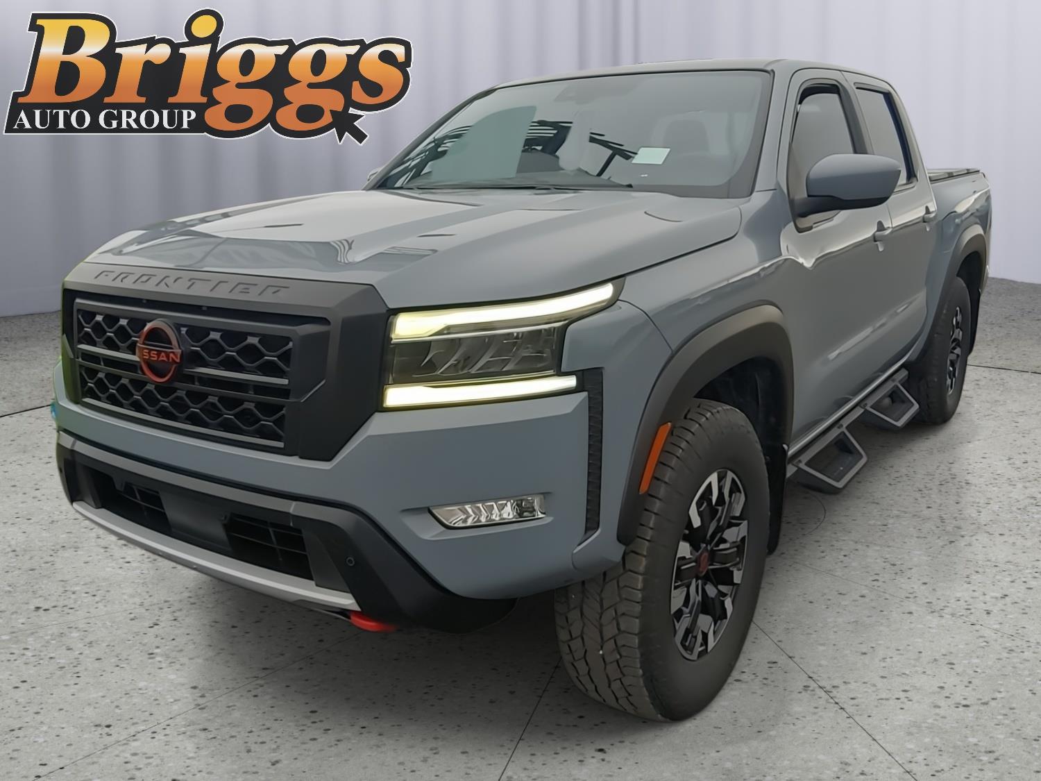 2023 Nissan Frontier PRO-4X Crew Cab 4WD