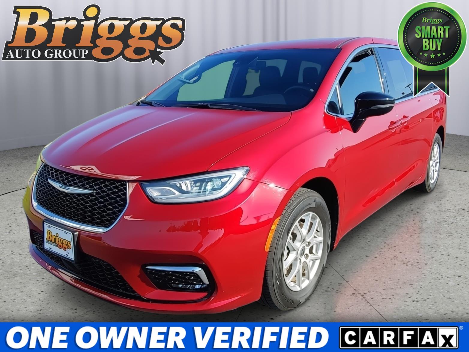 Red Hot Pearlcoat 2025 Chrysler Pacifica Minivan Front-Wheel Drive 9-Speed Automatic