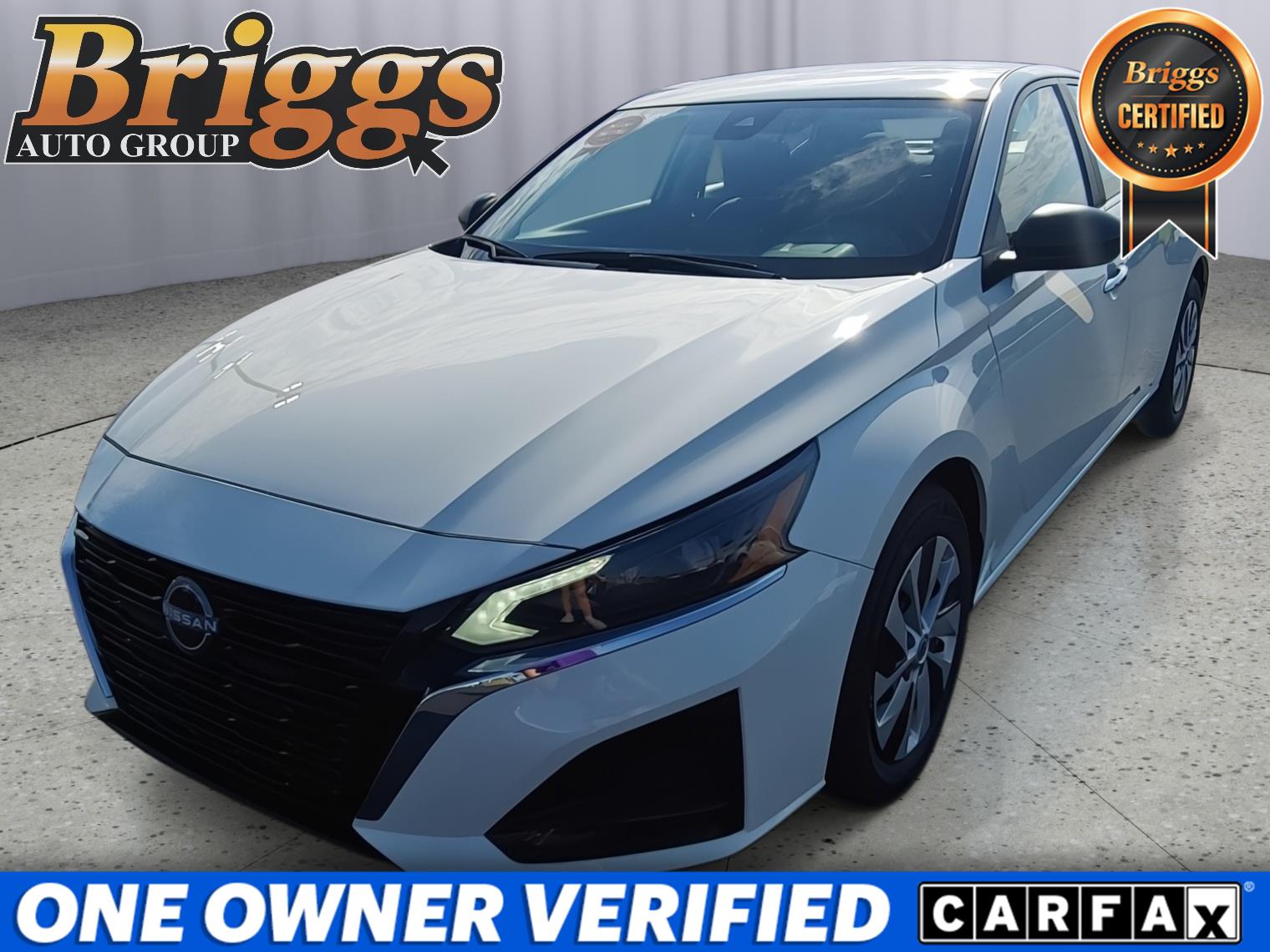Glacier White 2025 Nissan Altima Sedan Front-Wheel Drive Continuously Variable Transmission