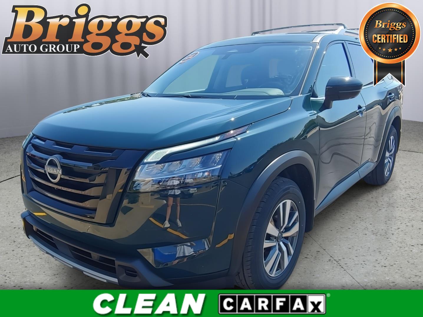 Black (Obsidian Green Pearl) 2024 Nissan Pathfinder SUV / Crossover All-Wheel Drive Automatic