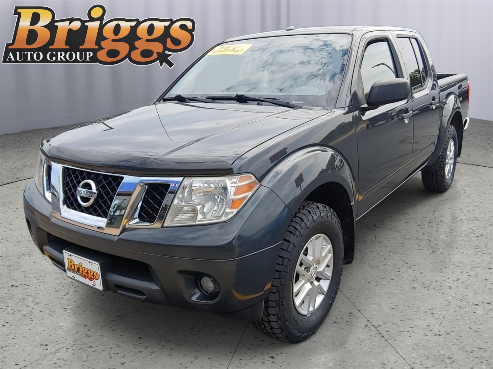 Night Armor 2014 Nissan Frontier Pickup Truck Four-Wheel Drive Automatic