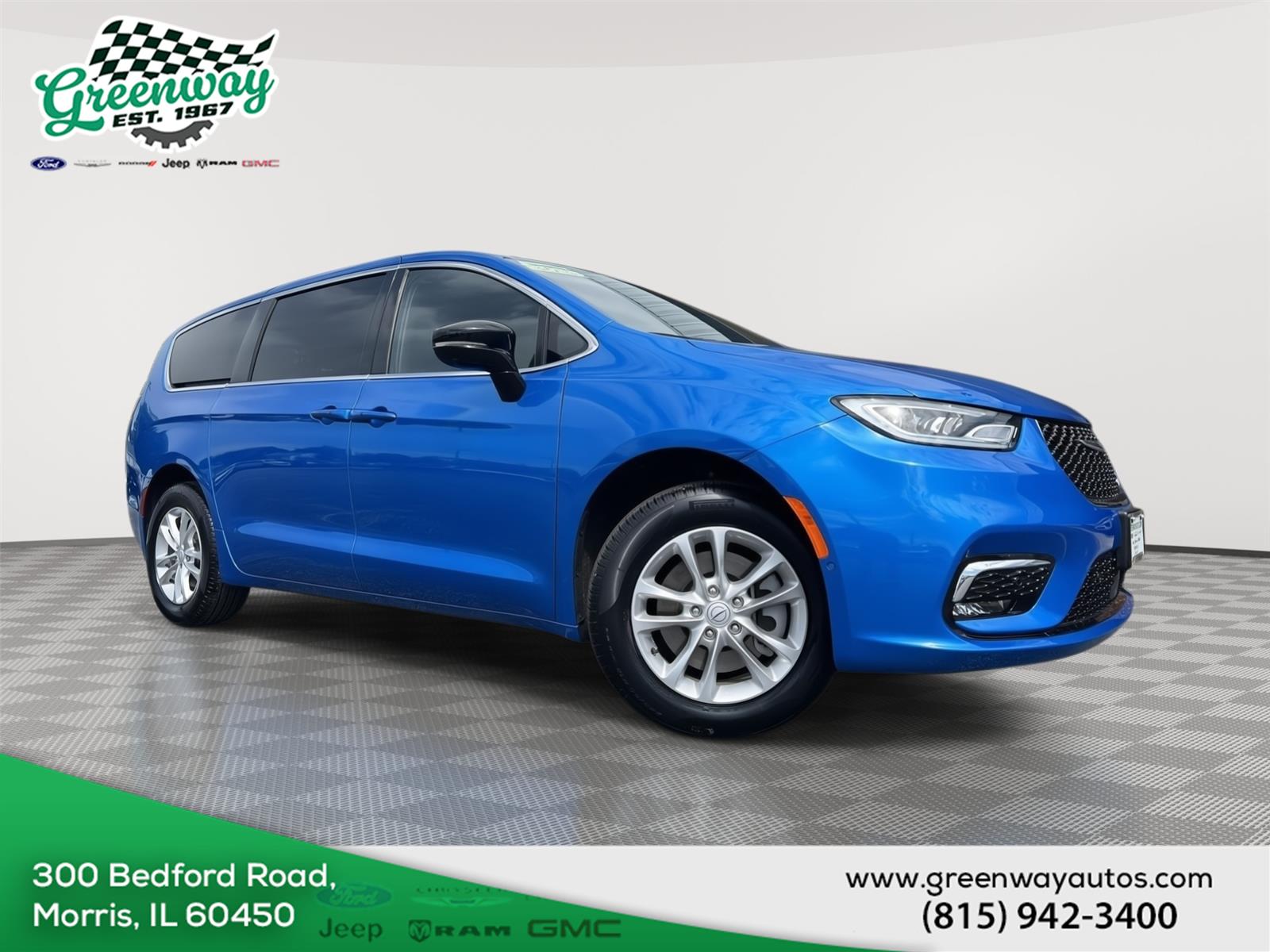 Hydro Blue Pearlcoat 2026 Chrysler Pacifica Select AWD Minivan All-Wheel Drive 9-Speed Automatic
