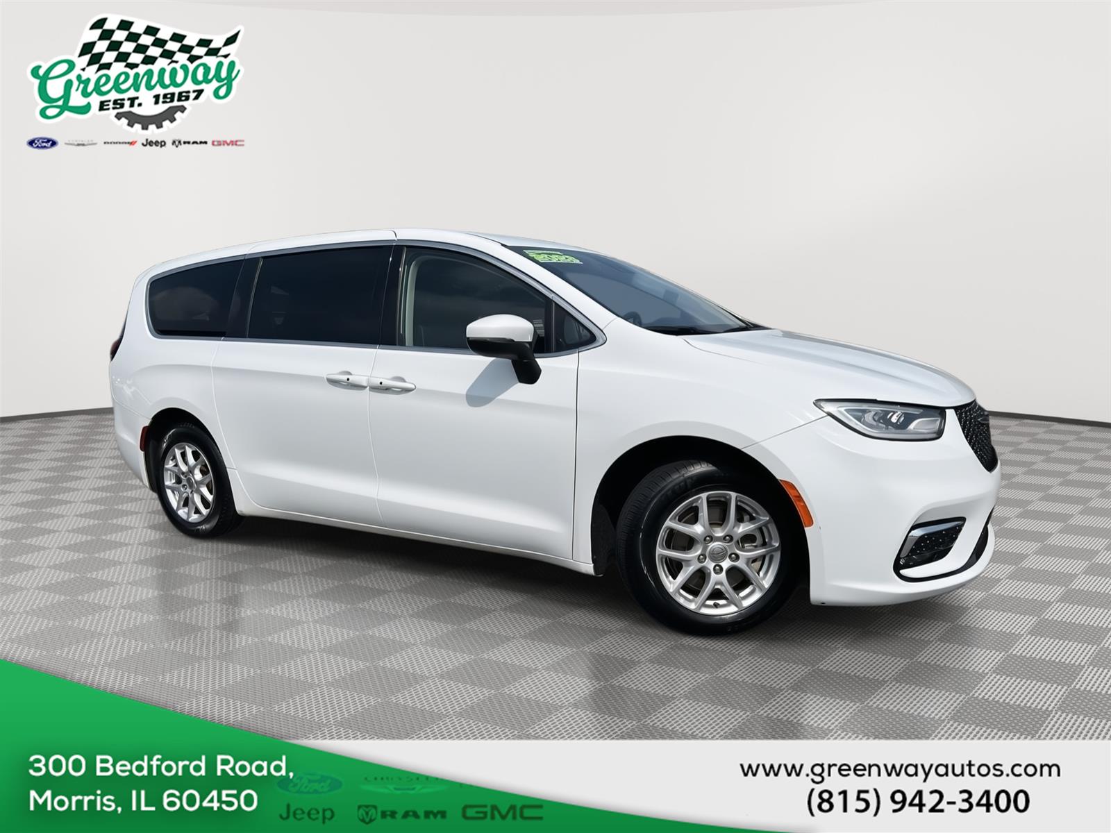  2023 Chrysler Pacifica Touring L FWD   
