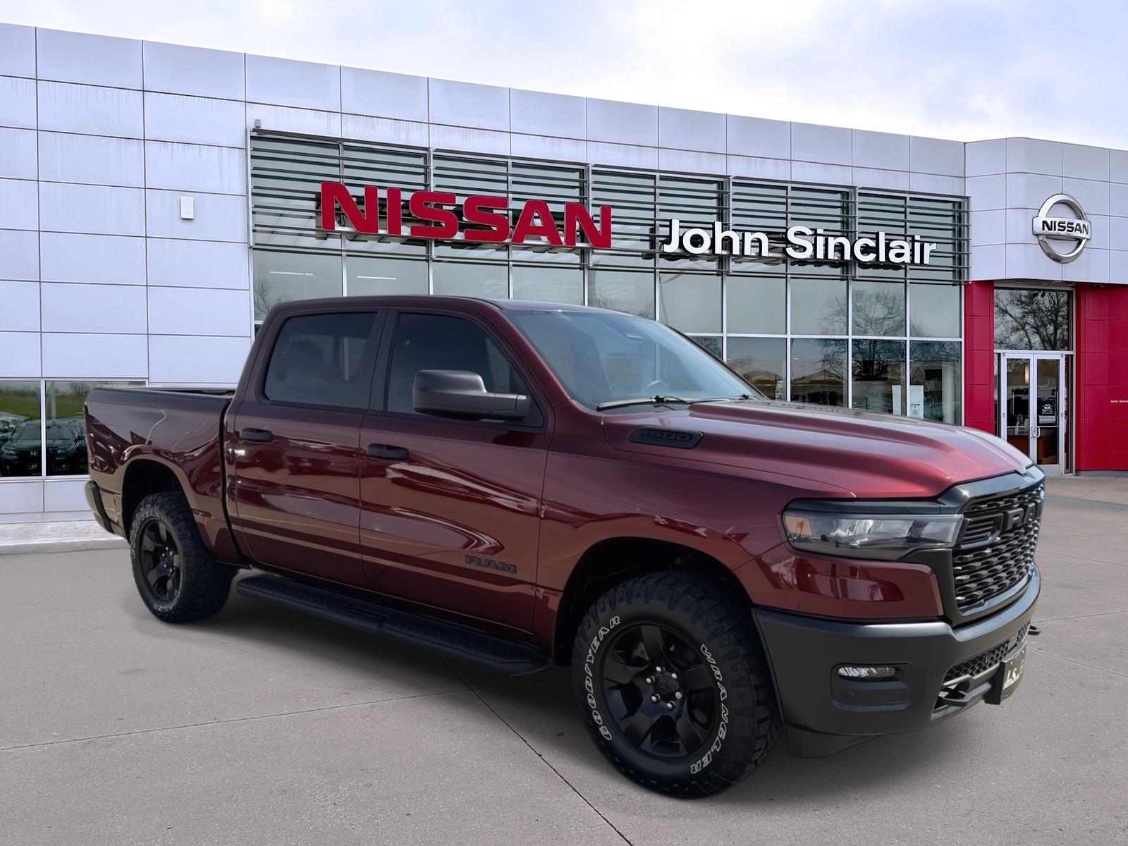 Delmonico Red Pearlcoat 2026 RAM 1500 Warlock Crew Cab 4WD Pickup Truck Four-Wheel Drive 8-Speed Automatic