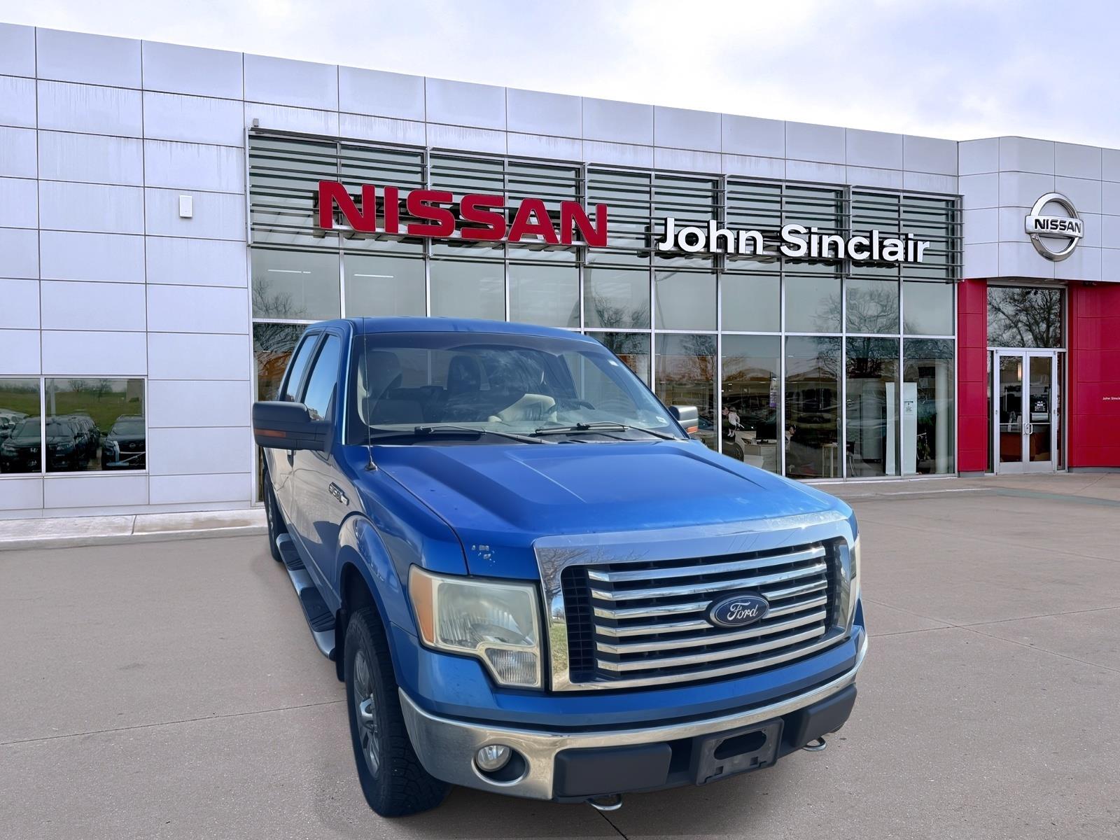 Dark Blue Pearl Metallic 2010 Ford F-150 XLT SuperCrew 4WD Pickup Truck Four-Wheel Drive Automatic