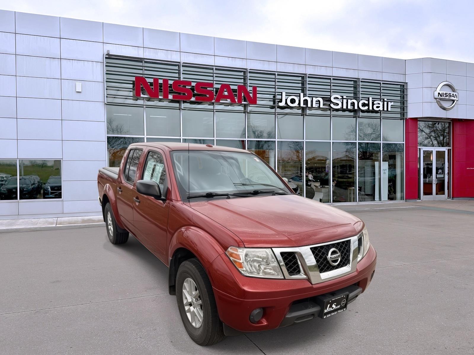 Lava Red 2018 Nissan Frontier SV V6 Crew Cab 4WD Pickup Truck Four-Wheel Drive Automatic