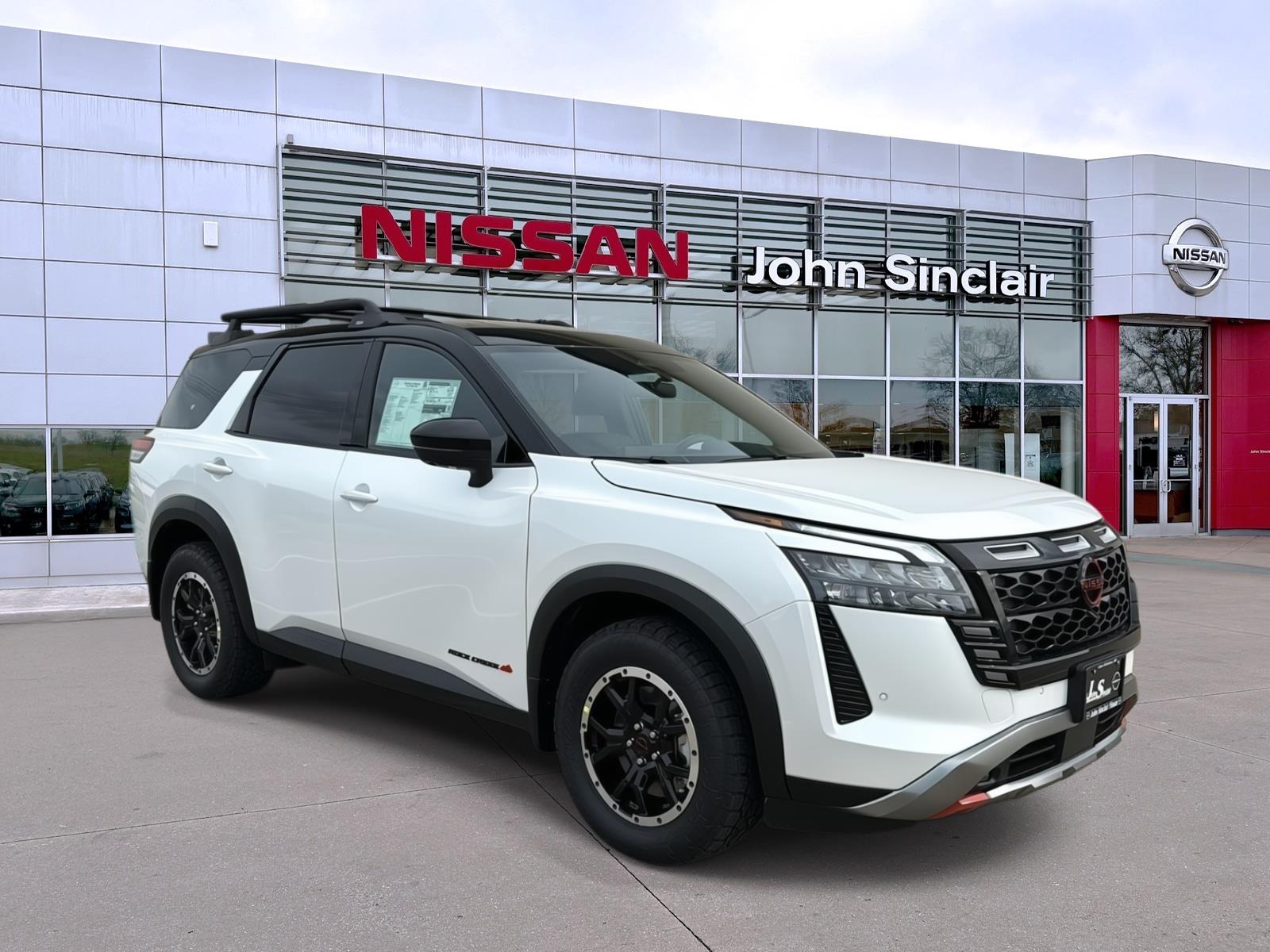 Everest White Pearl Tricoat/Super Black 2026 Nissan Pathfinder Rock Creek 4WD SUV / Crossover All-Wheel Drive Automatic