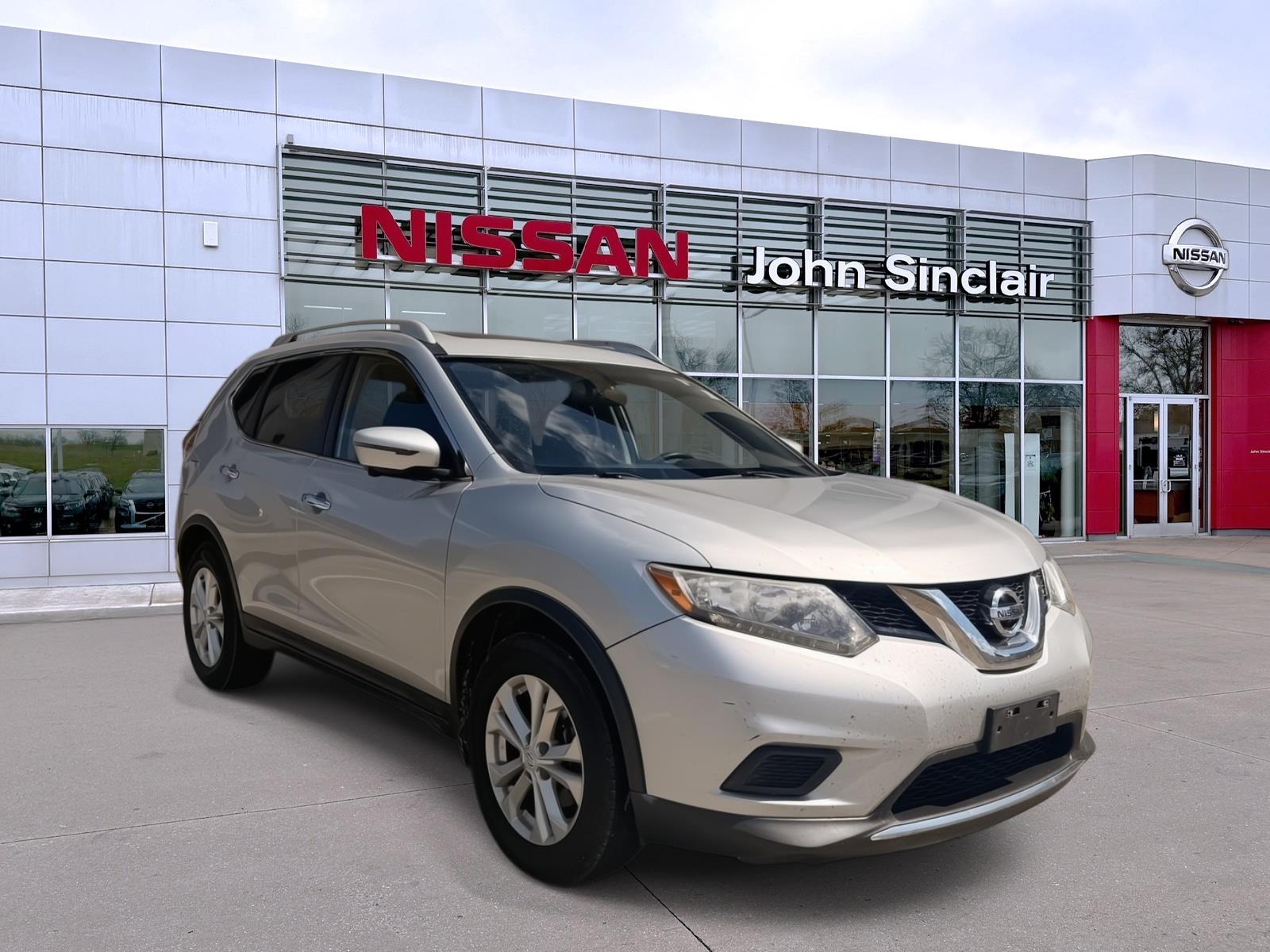 2016 Nissan Rogue SV FWD's photo