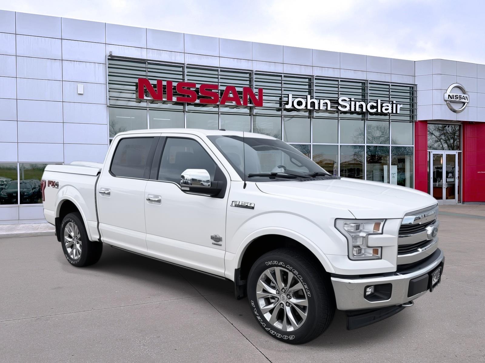 White Platinum Metallic Tri-Coat 2017 Ford F-150 King Ranch SuperCrew 4WD Pickup Truck Four-Wheel Drive Automatic