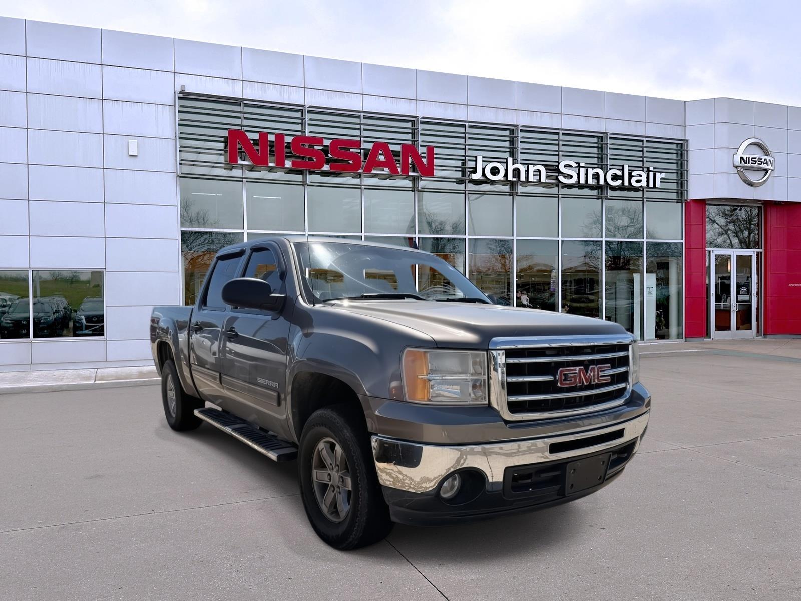  2012 GMC Sierra 1500 Pickup Truck Four-Wheel Drive 