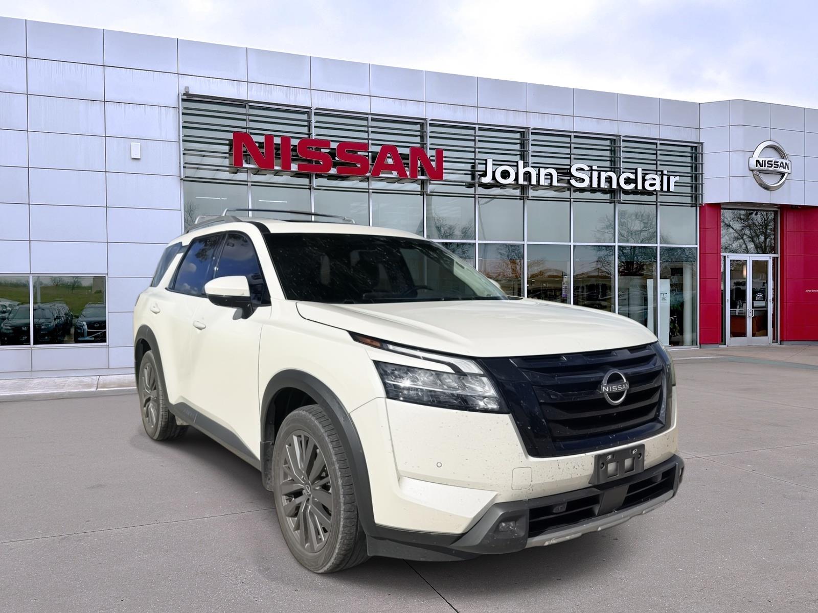 Pearl White Tricoat 2023 Nissan Pathfinder SUV / Crossover Front-Wheel Drive Automatic