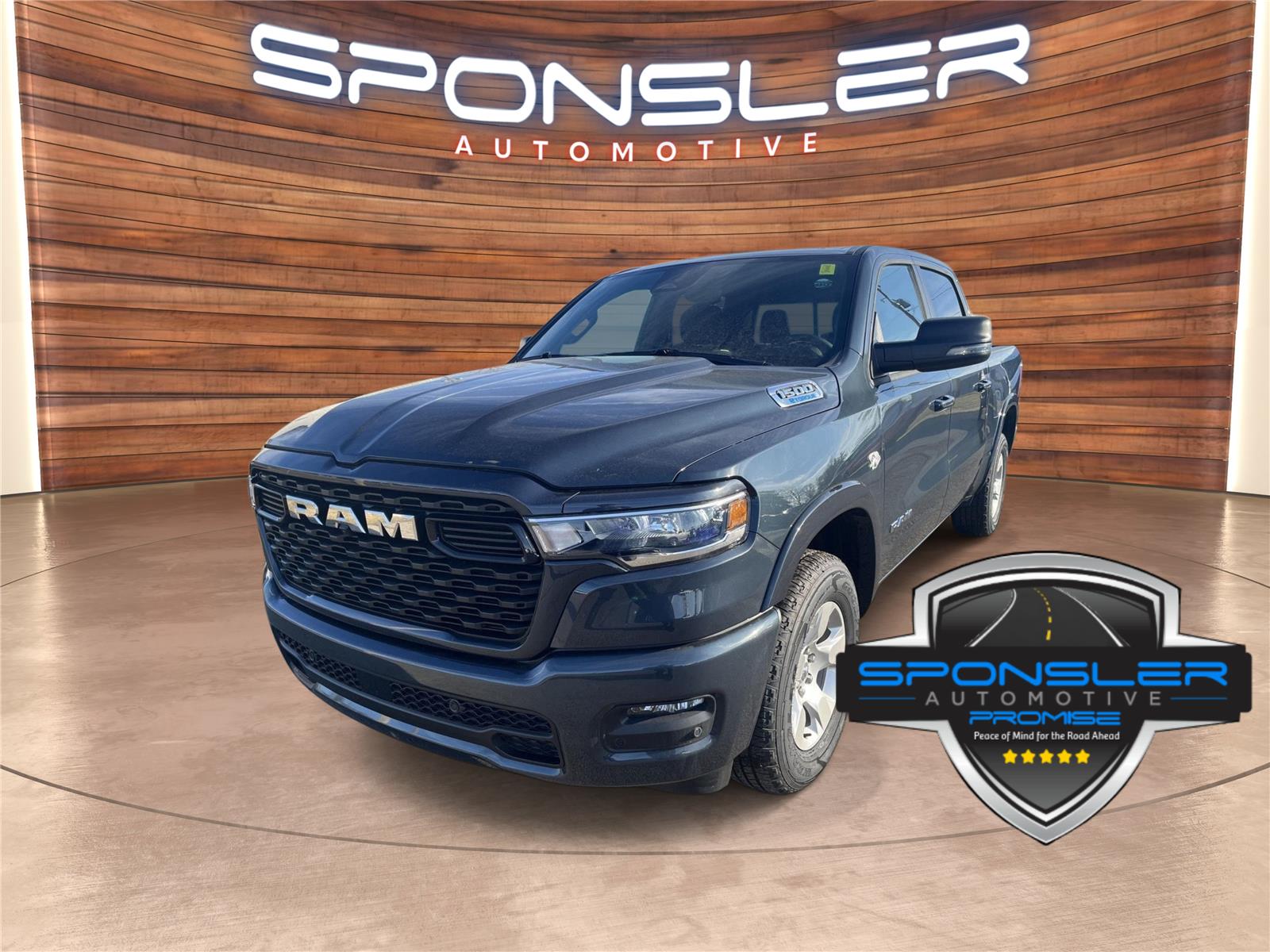 2026 RAM 1500 Azul (Forged Blue Metallic) Camioneta Todo terreno 8 velocidades Automática