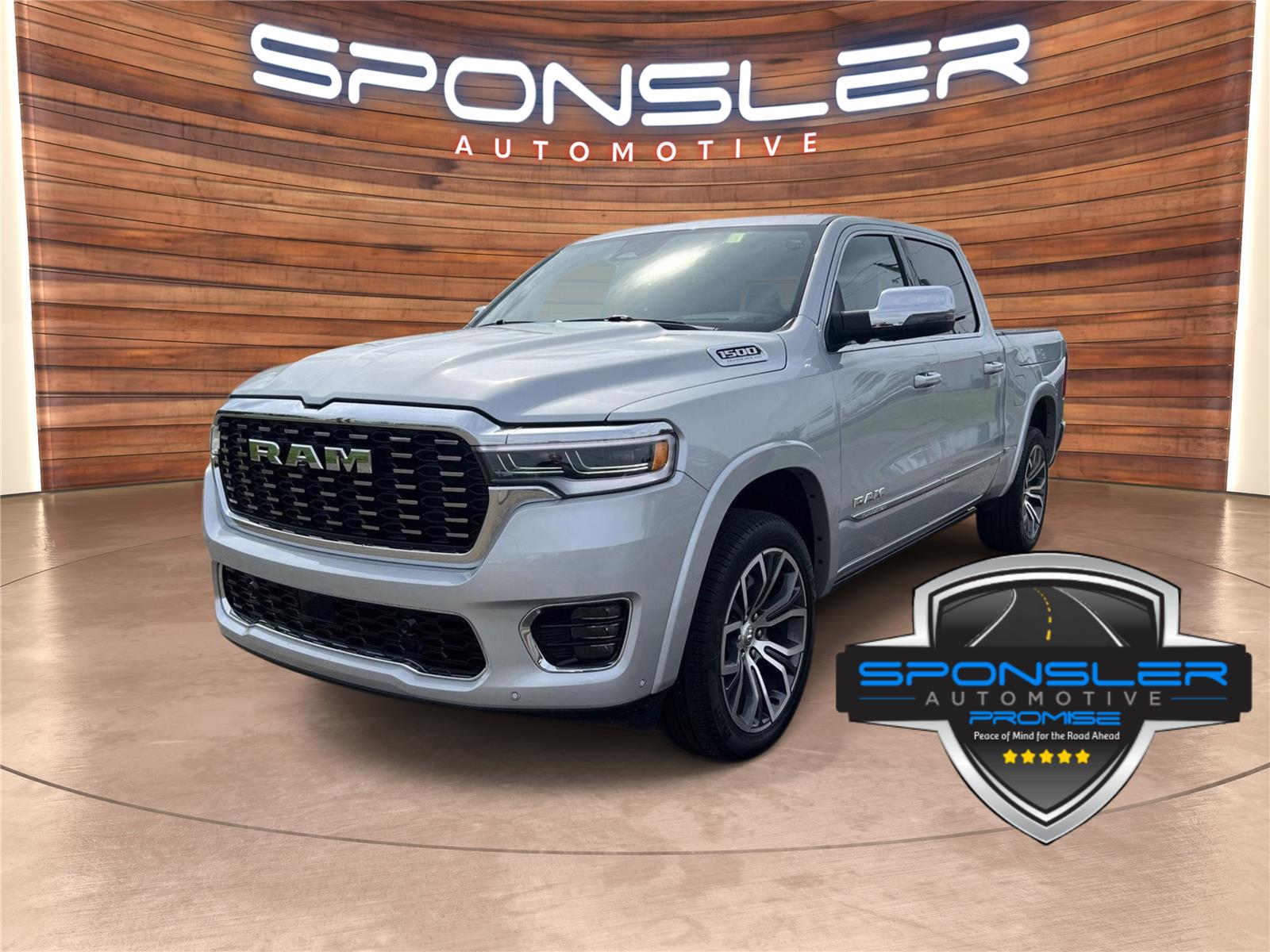 2026 RAM 1500 Plata (Silver Zynith) Camioneta Todo terreno 8 velocidades Automática