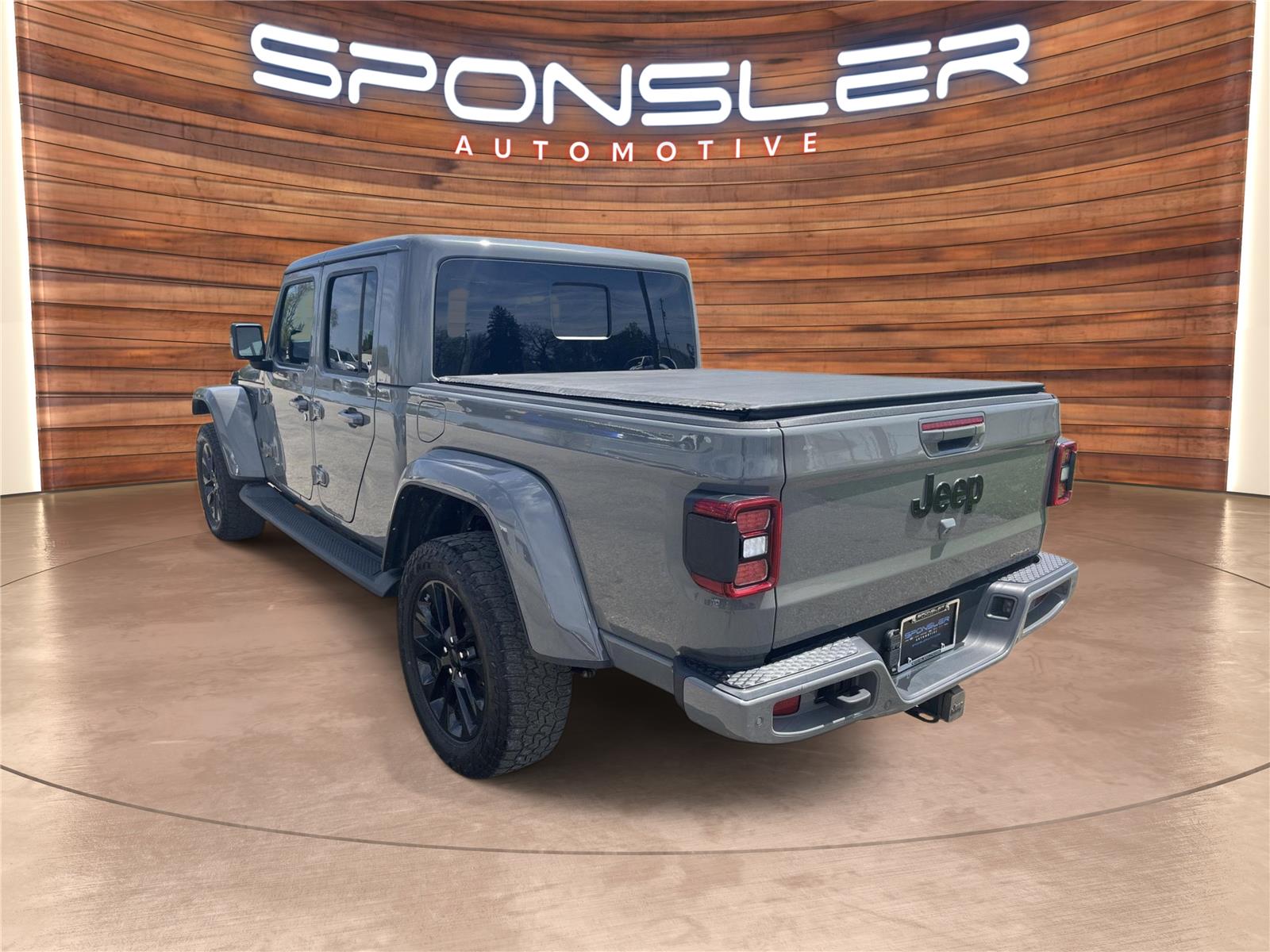 View vehicle photo 3
