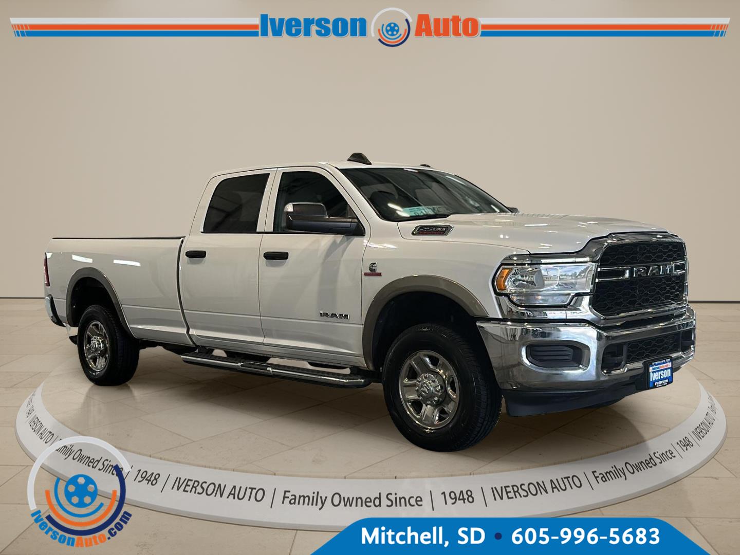 Bright White Clearcoat 2022 RAM 2500 Pickup Truck Four-Wheel Drive 6-Speed Automatic