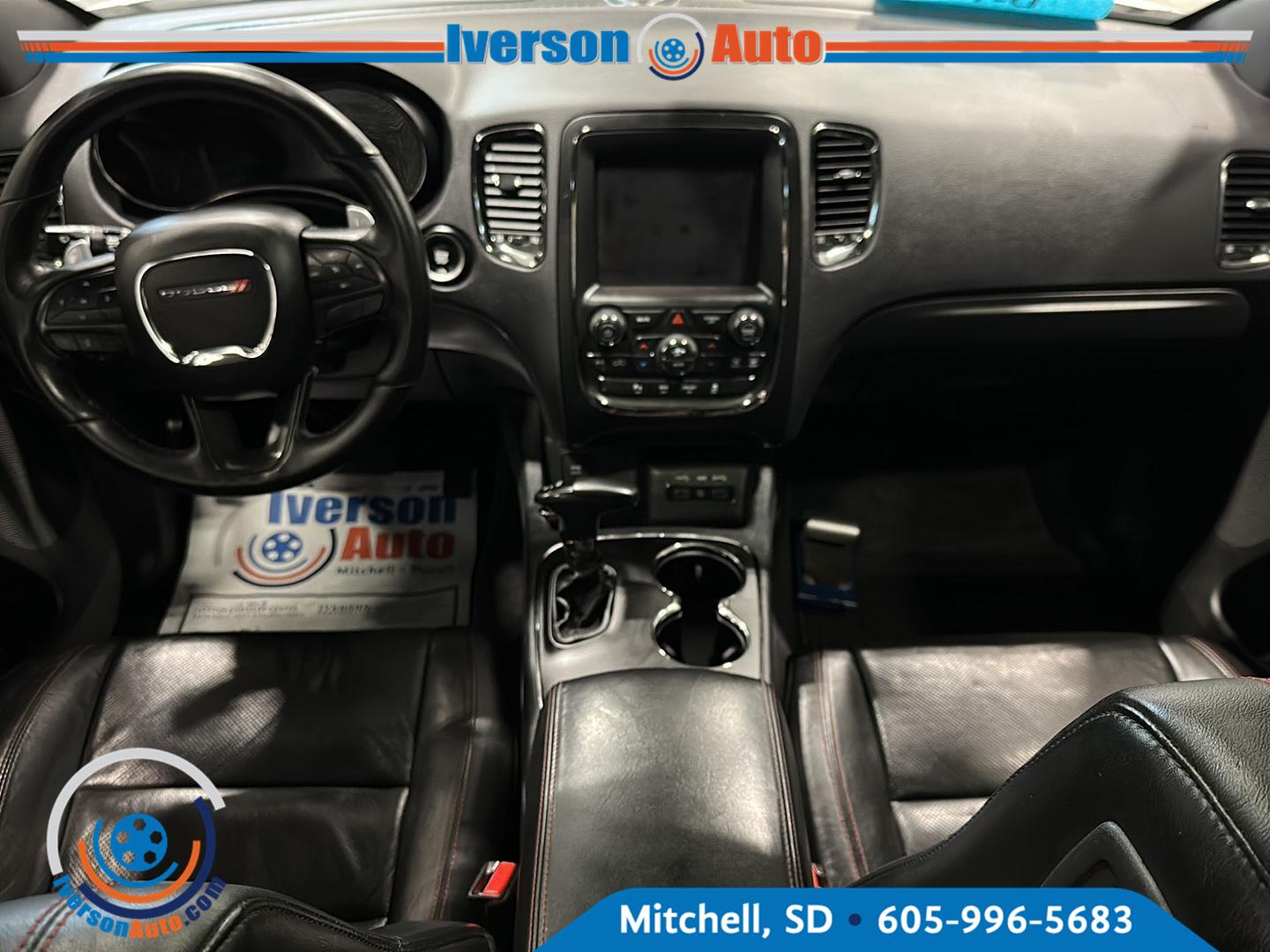 Used 2018 Ivory Tri-Coat Pearl Dodge R/T image 26