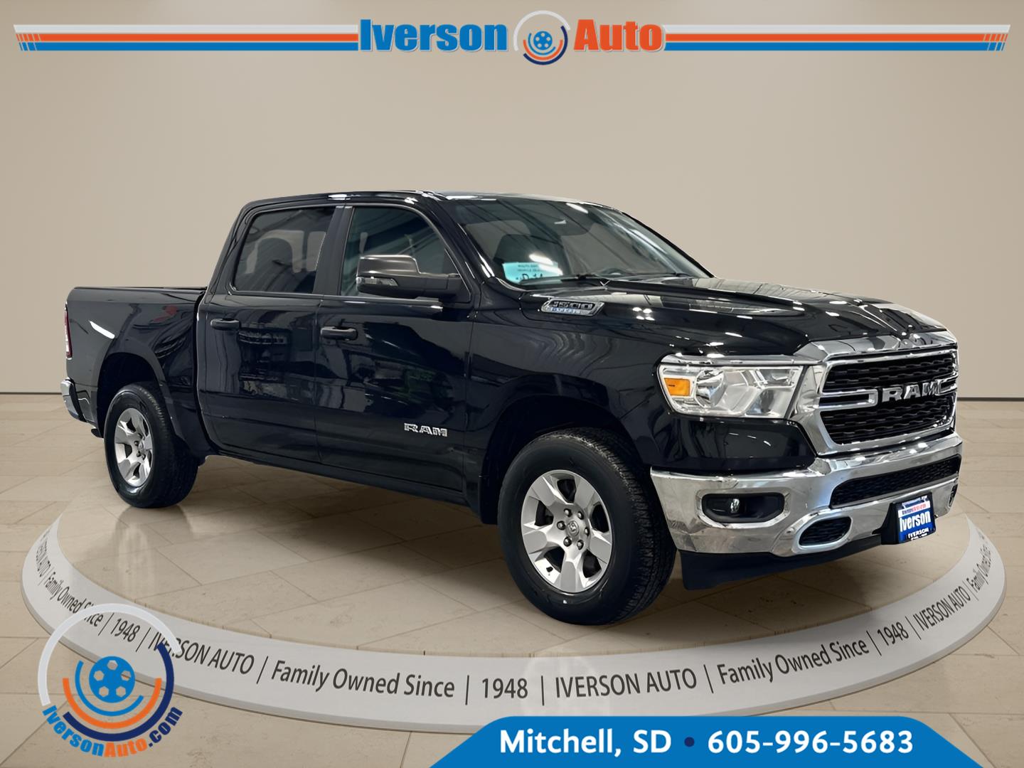 Diamond Black Crystal Pearlcoat 2023 RAM 1500 Pickup Truck Four-Wheel Drive 8-Speed Automatic