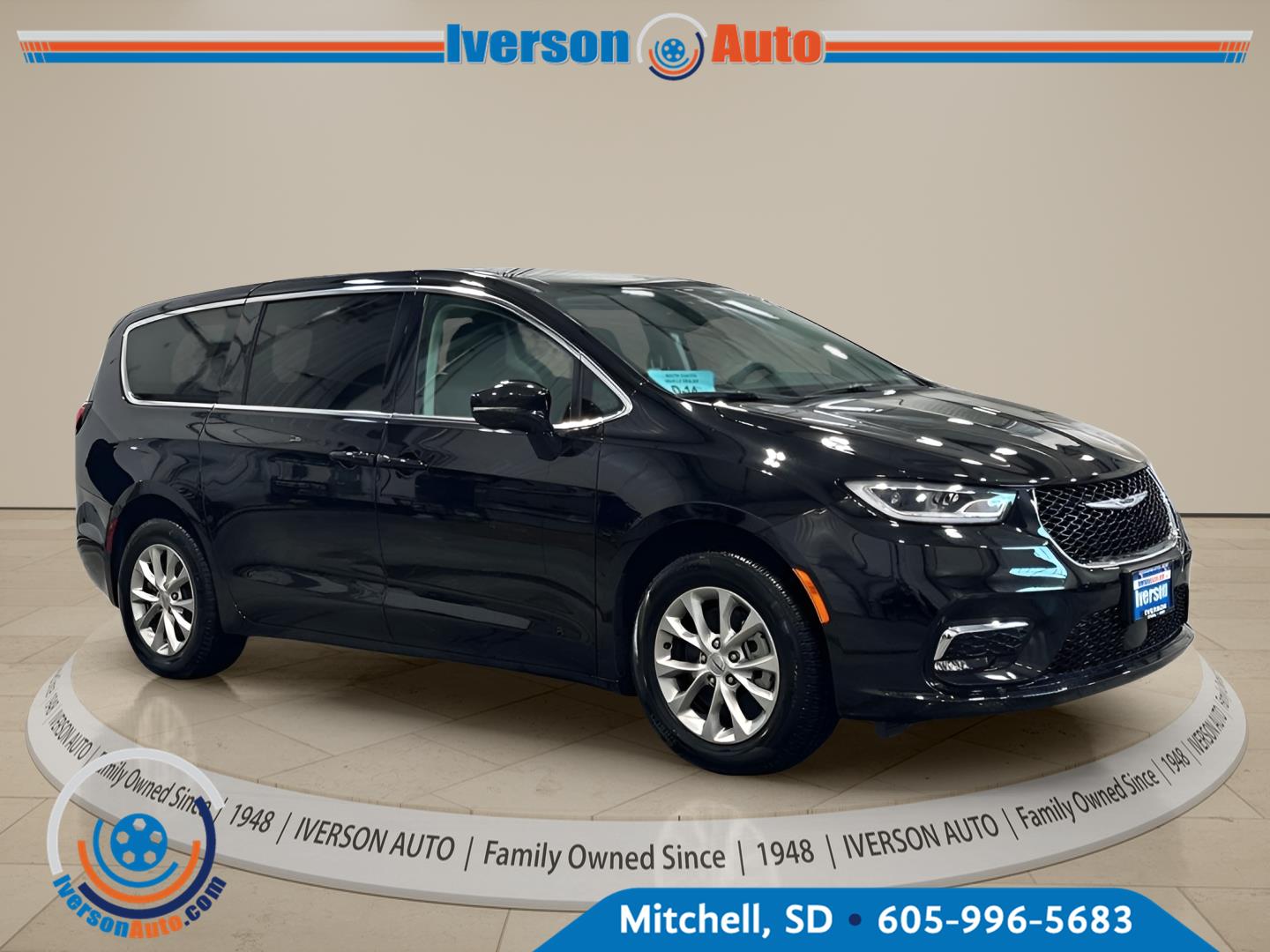  2024 Chrysler Pacifica Touring L AWD   